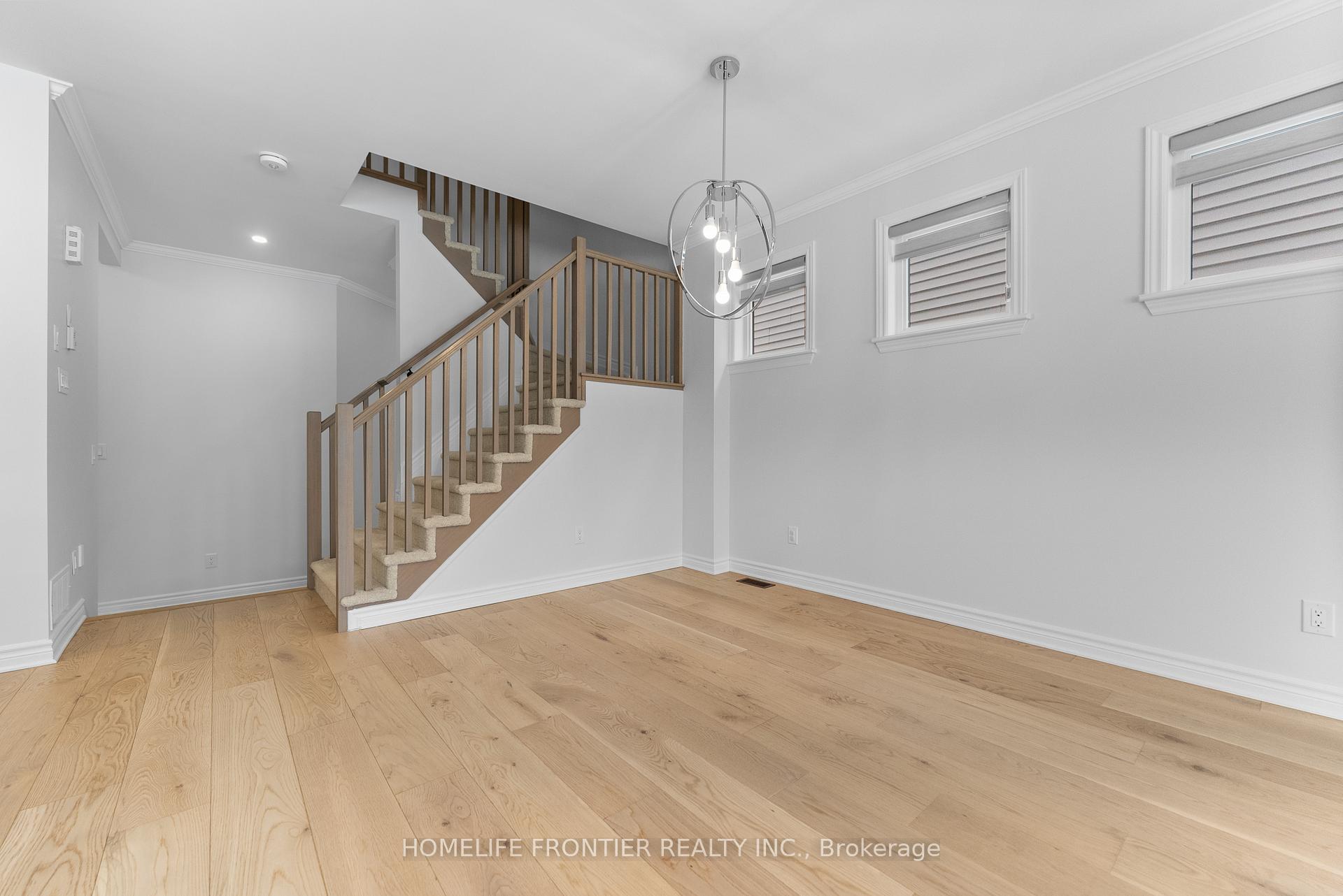 Photo 14 of 26 Dun Skipper Drive, Ottawa, Blossom Park/Kemp Park/Findlay Creek — HOMEH