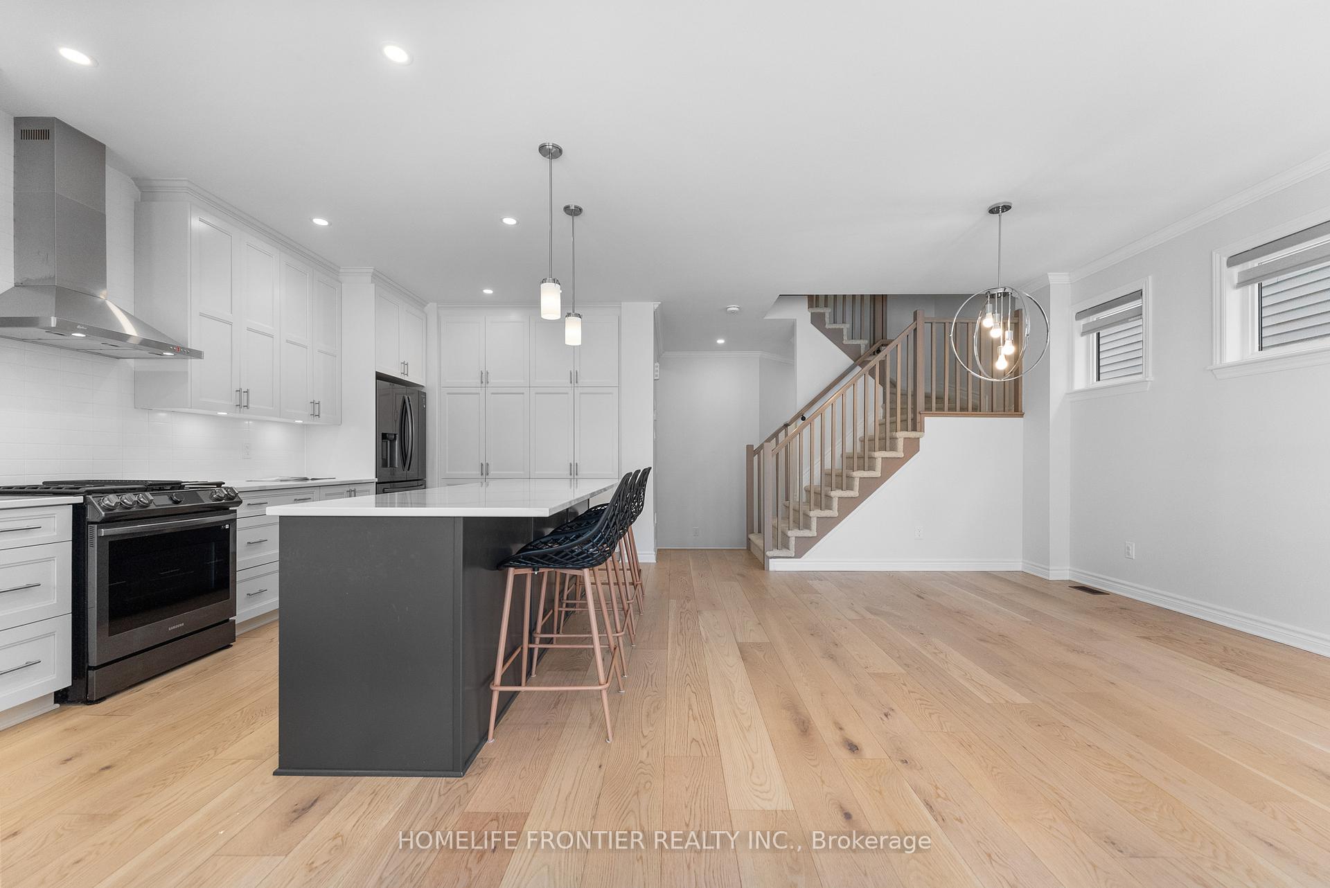 Photo 20 of 26 Dun Skipper Drive, Ottawa, Blossom Park/Kemp Park/Findlay Creek — HOMEH