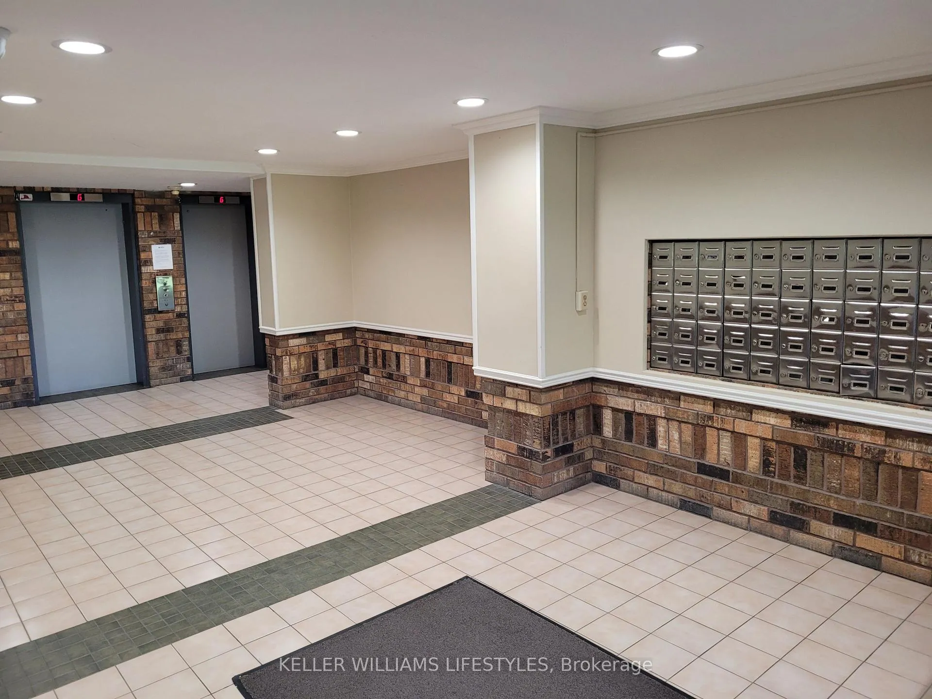 Photo 2 of Unit 710, 986 Huron Street, London, East A — HOMEH