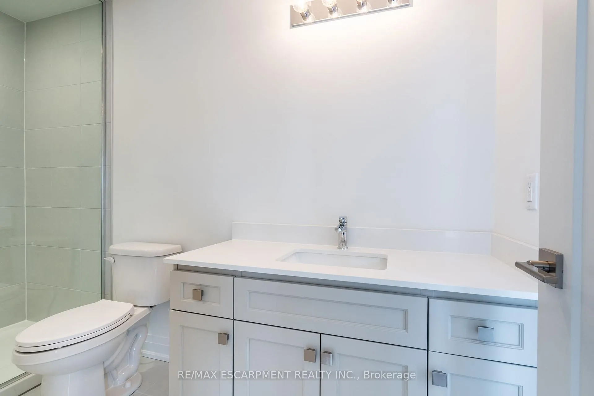 Photo 39 of 20 Clear Valley Lane, Hamilton, Mount Hope — HOMEH