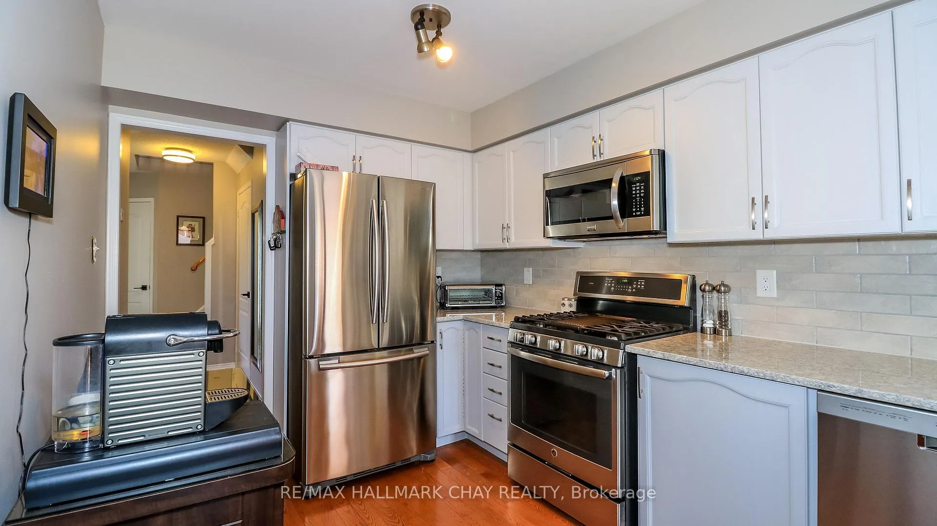 Photo 13 of 2 Kelly Place, Barrie, Allandale — HOMEH