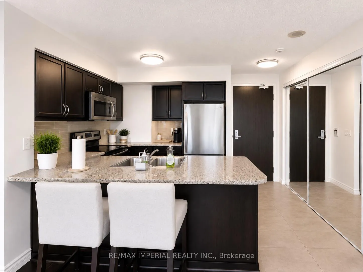 Photo 1 of Unit PH15, 25 Lower Simcoe Street, Toronto, Waterfront Communities — HOMEH