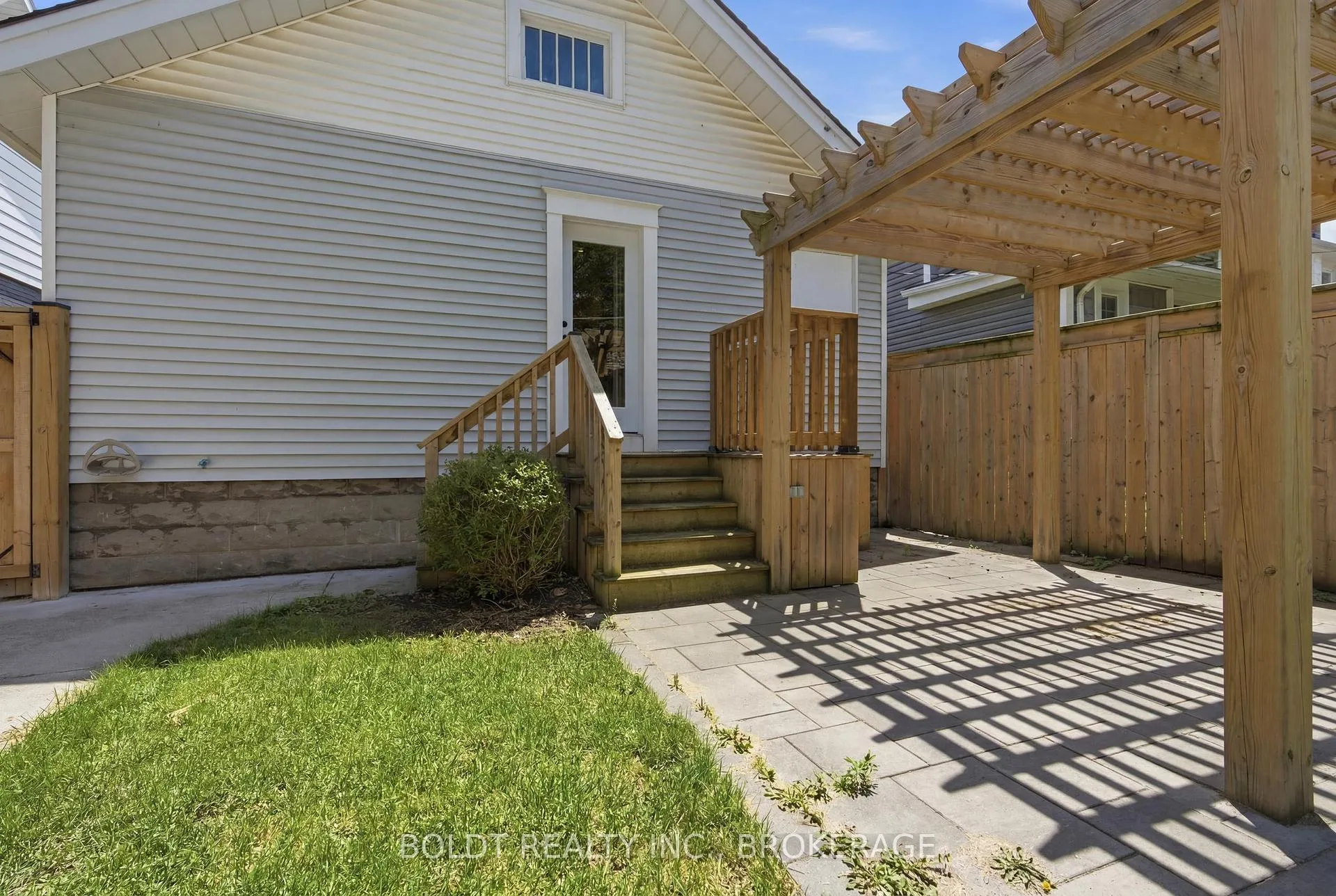 Photo 24 of 21 Albert Street, St. Catharines, Downtown — HOMEH