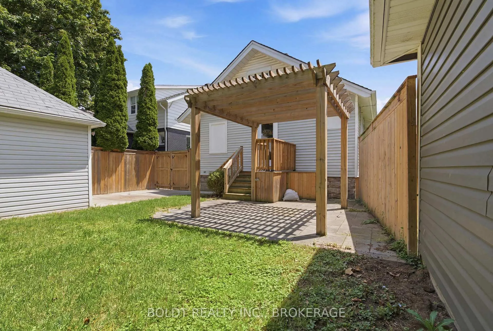 Photo 27 of 21 Albert Street, St. Catharines, Downtown — HOMEH