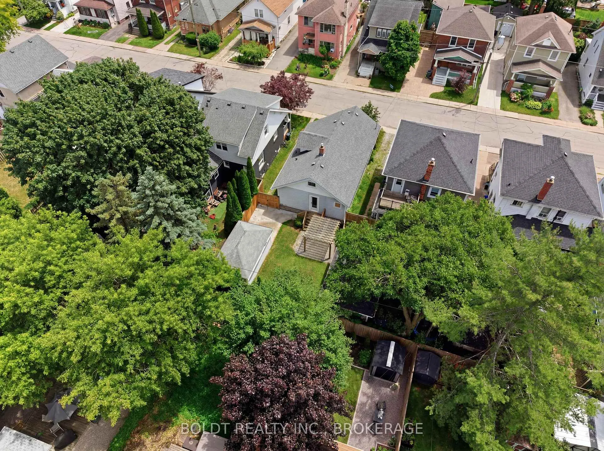 Photo 30 of 21 Albert Street, St. Catharines, Downtown — HOMEH