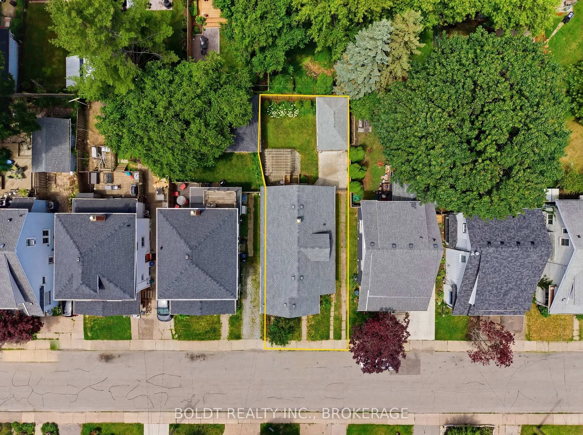 Photo 31 of 21 Albert Street, St. Catharines, Downtown — HOMEH