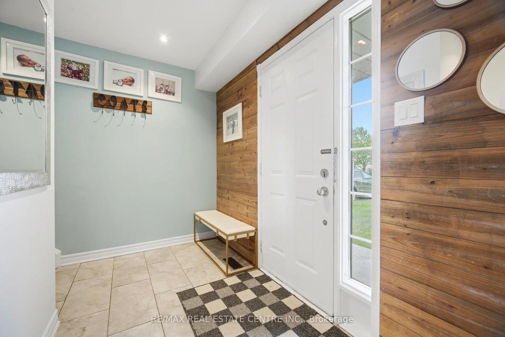 Photo 5 of 323 Michael Drive, Orangeville — HOMEH
