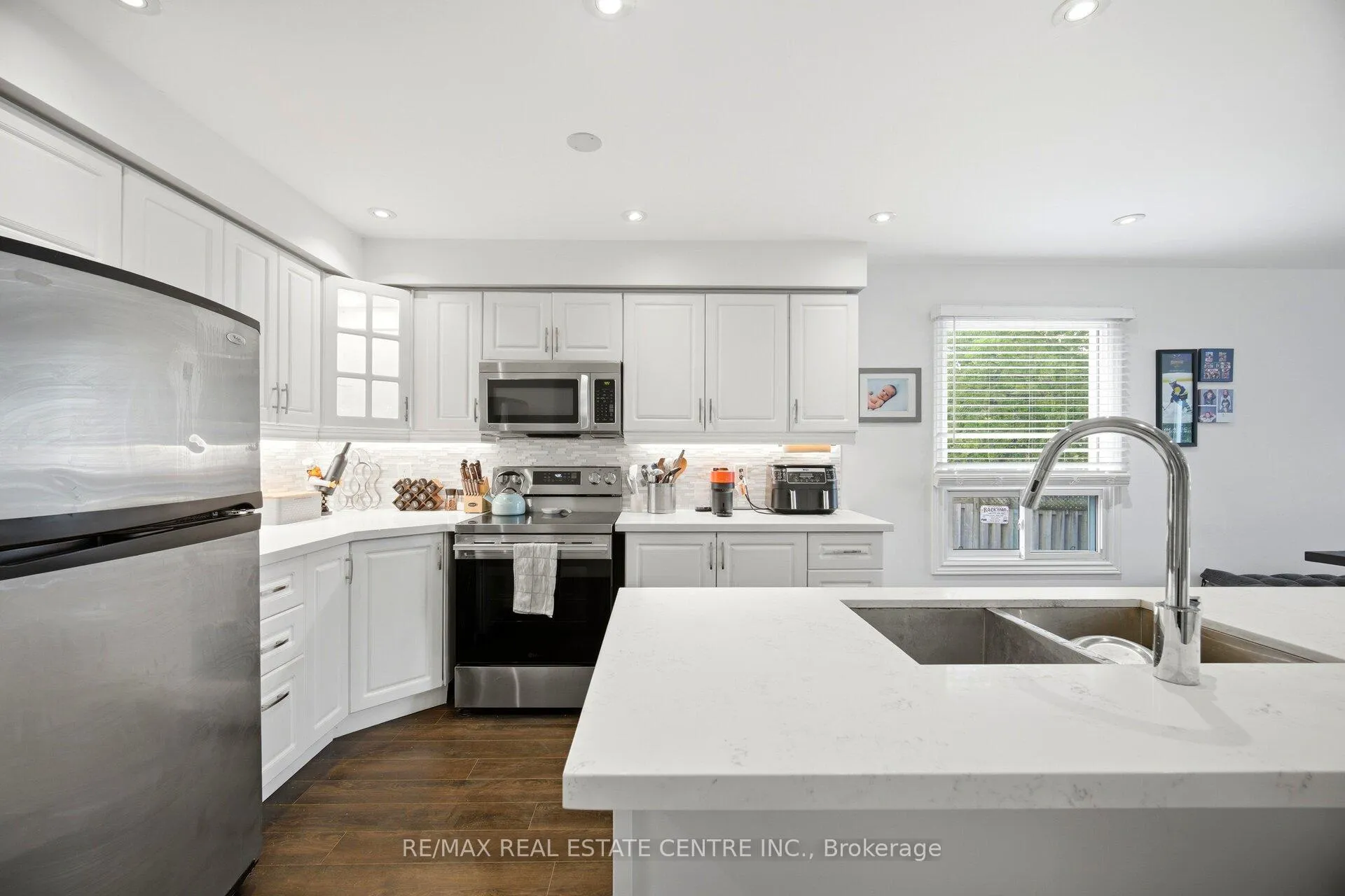 Photo 12 of 323 Michael Drive, Orangeville — HOMEH