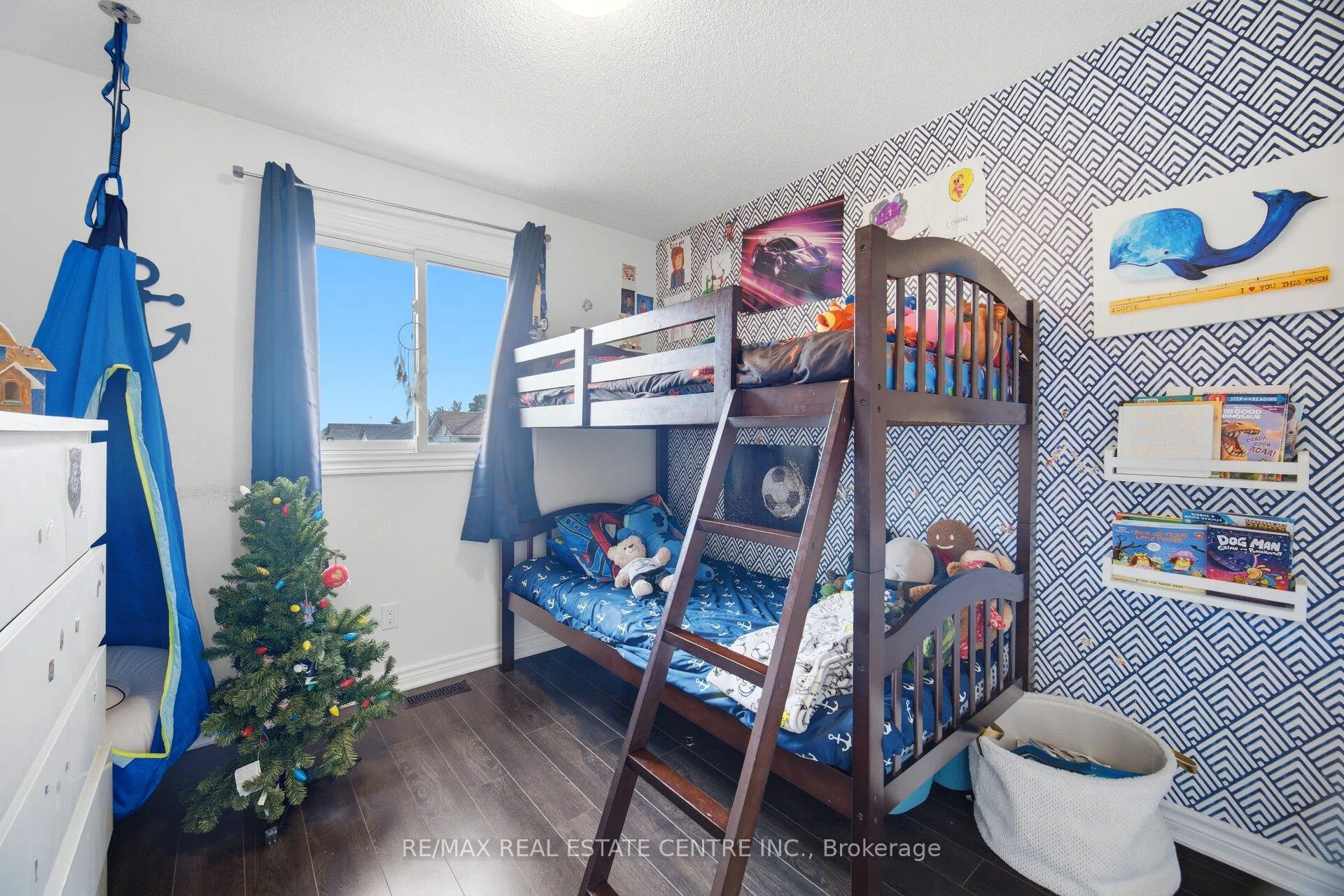 Photo 21 of 323 Michael Drive, Orangeville — HOMEH