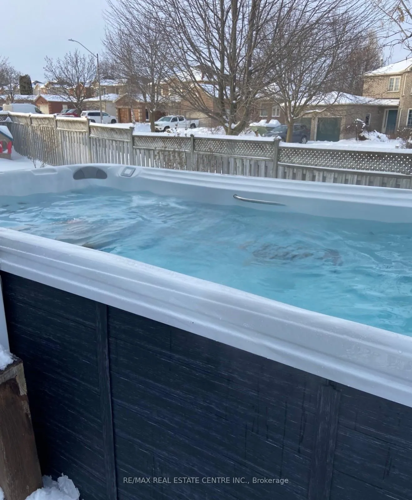 Photo 31 of 323 Michael Drive, Orangeville — HOMEH