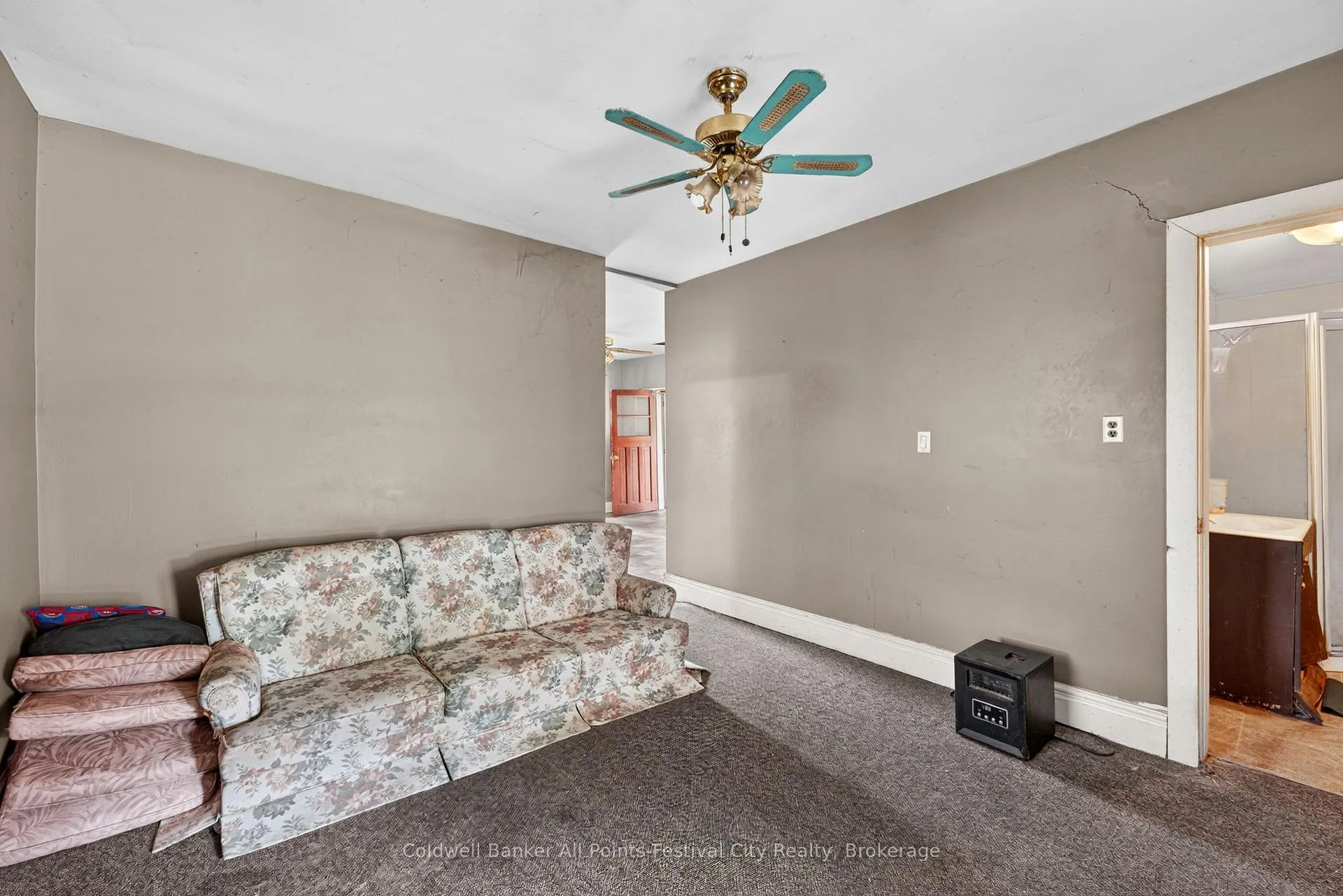 Photo 6 of 604 Gough Street, Huron-Kinloss, Lucknow — HOMEH