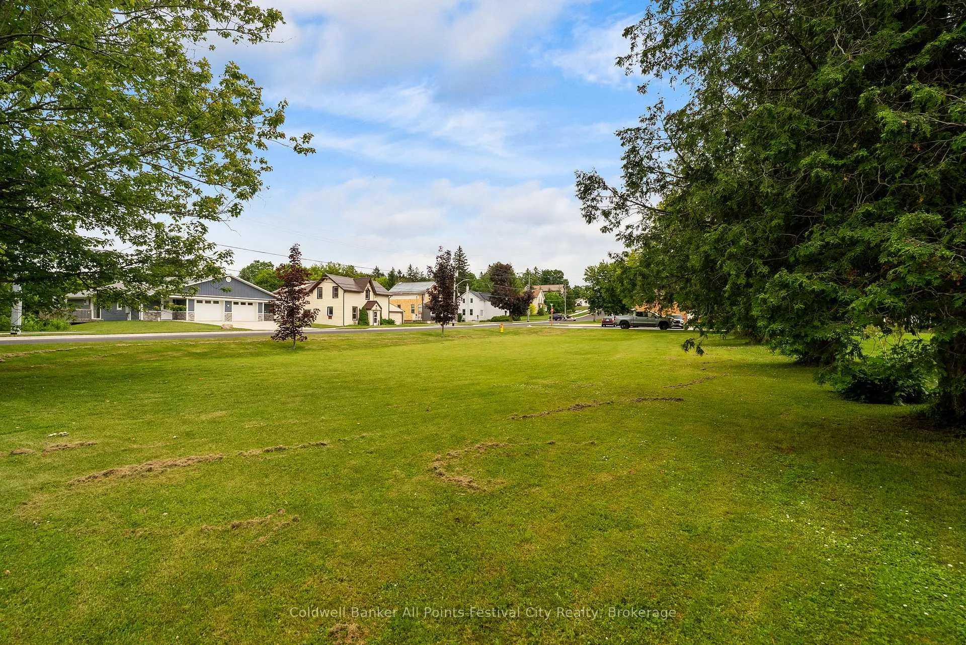Photo 22 of 604 Gough Street, Huron-Kinloss, Lucknow — HOMEH