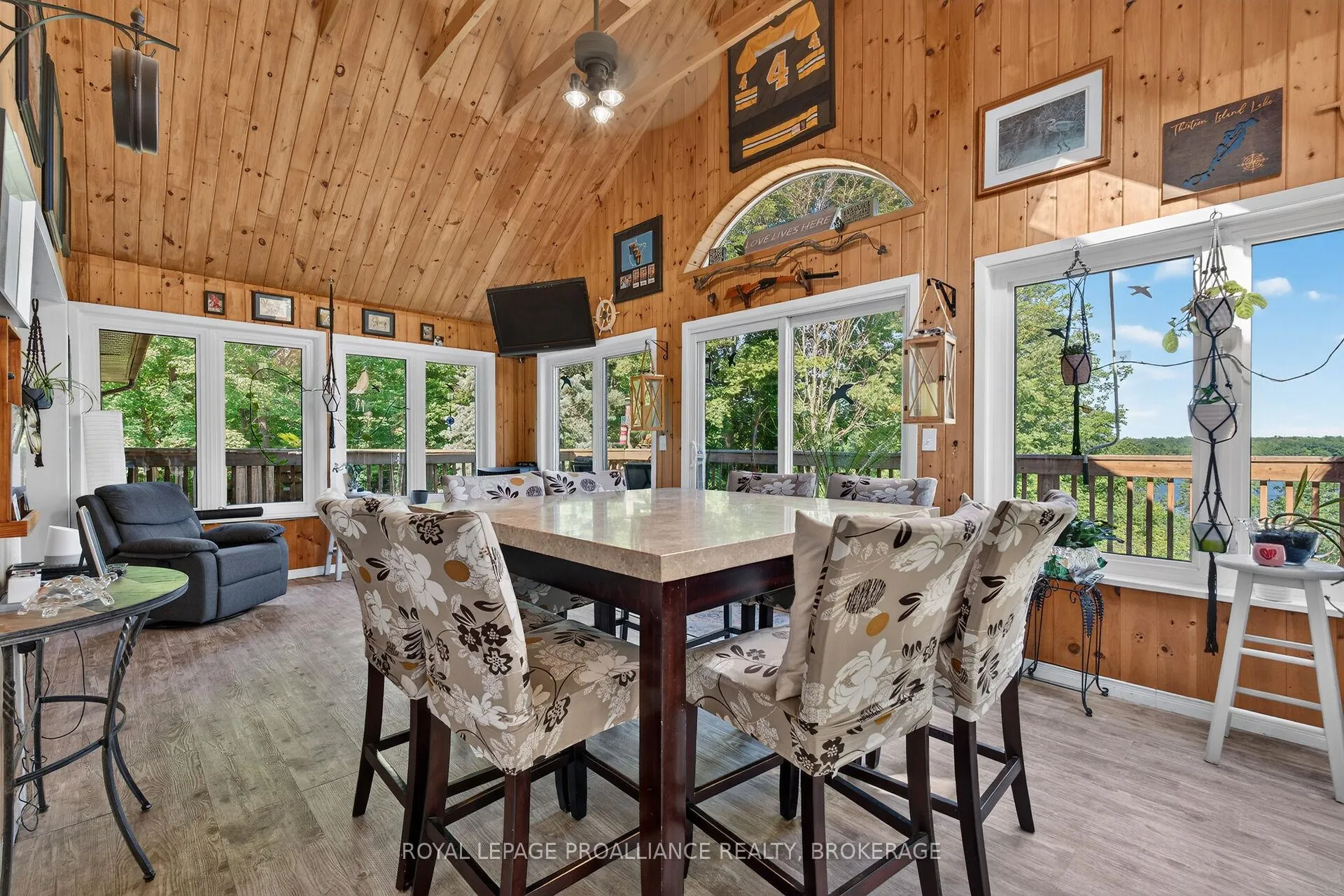 Photo 11 of 3318 Desert Lake Road, Frontenac, Frontenac South — HOMEH