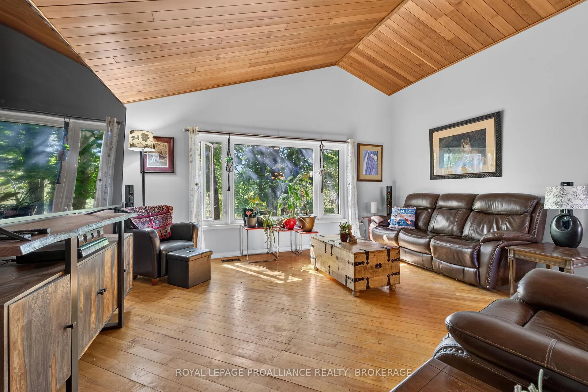 Photo 16 of 3318 Desert Lake Road, Frontenac, Frontenac South — HOMEH