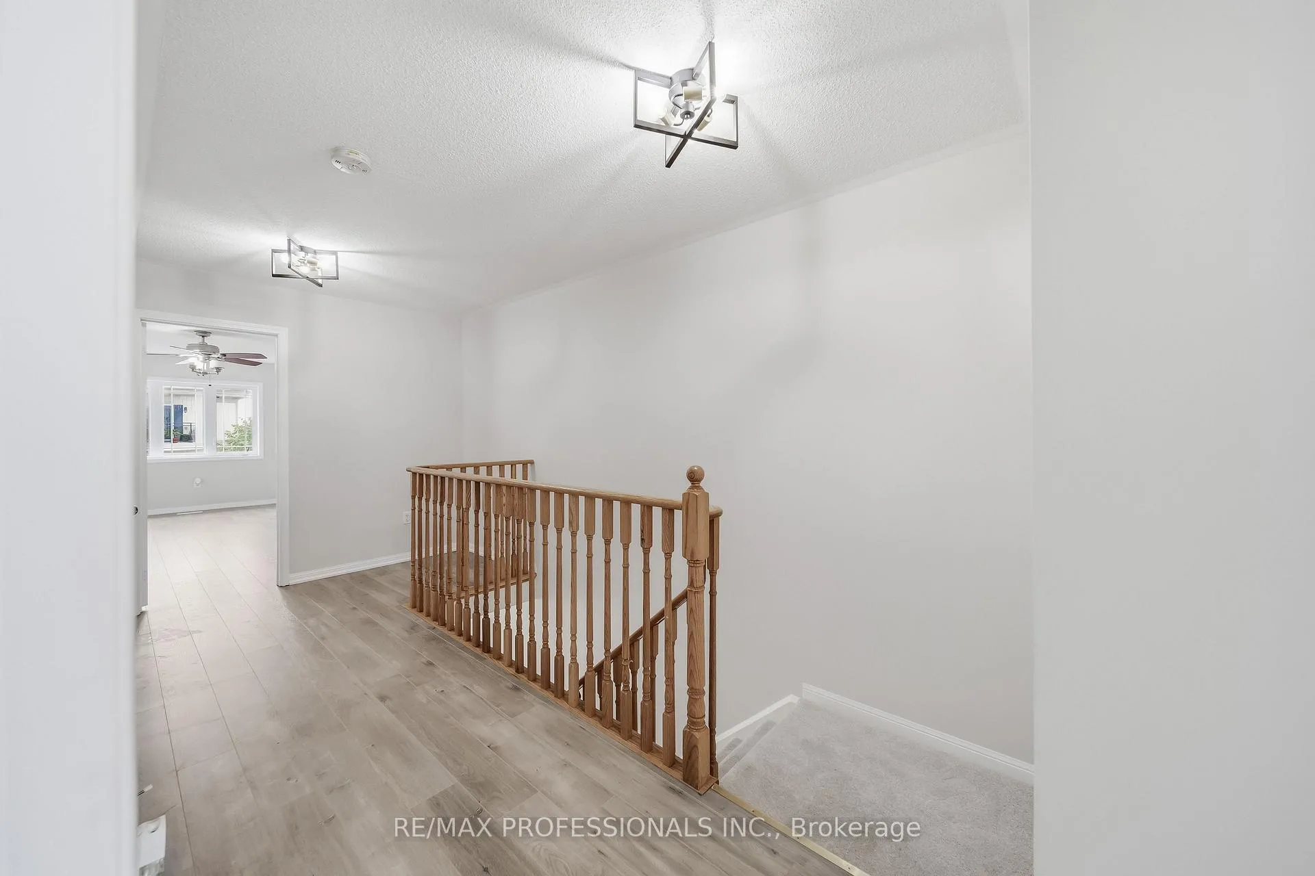 Photo 17 of 71 Connell Lane, Clarington, Bowmanville — HOMEH