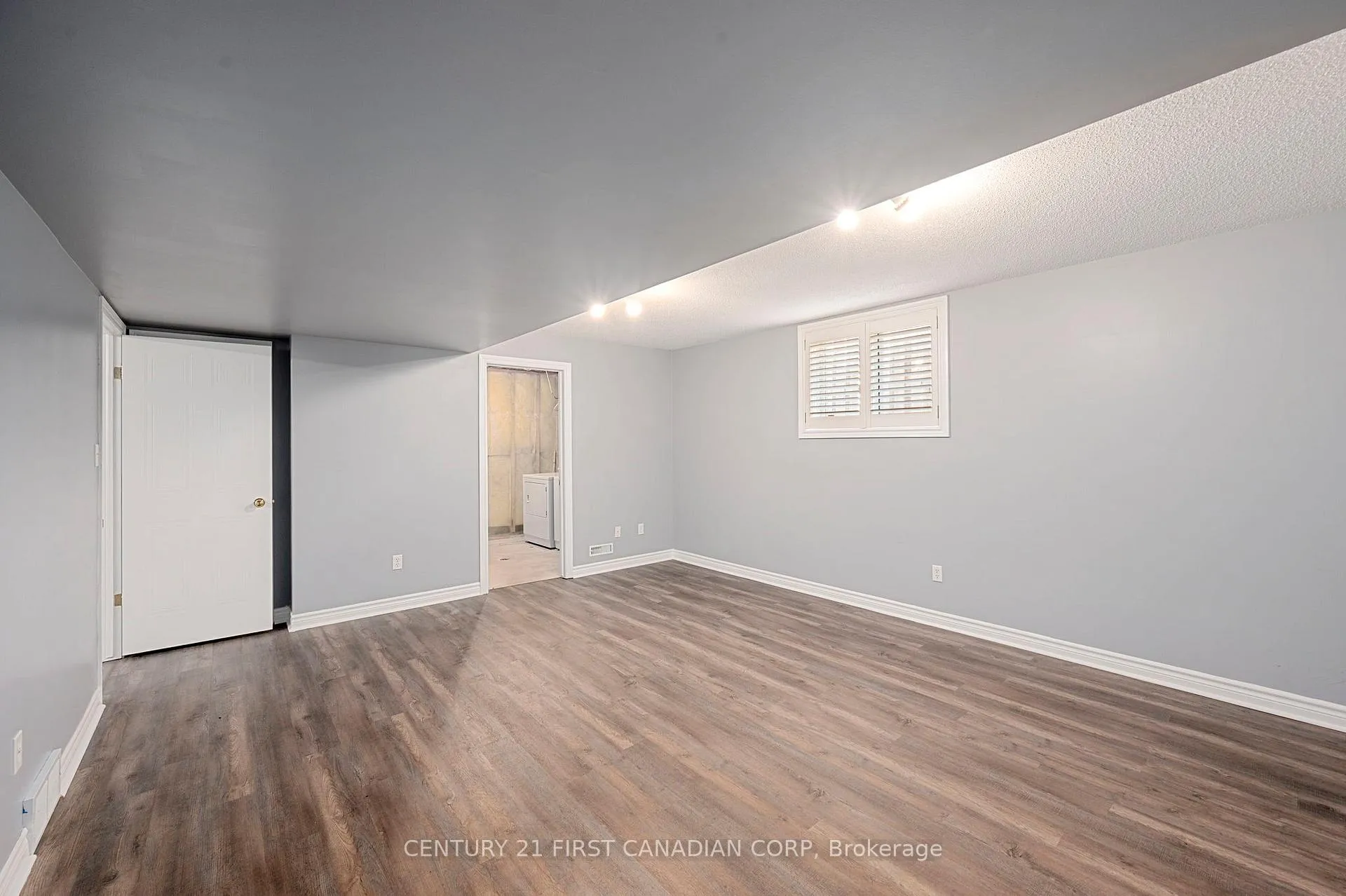 Photo 22 of 1638 Marconi Boulevard, London, East I — HOMEH