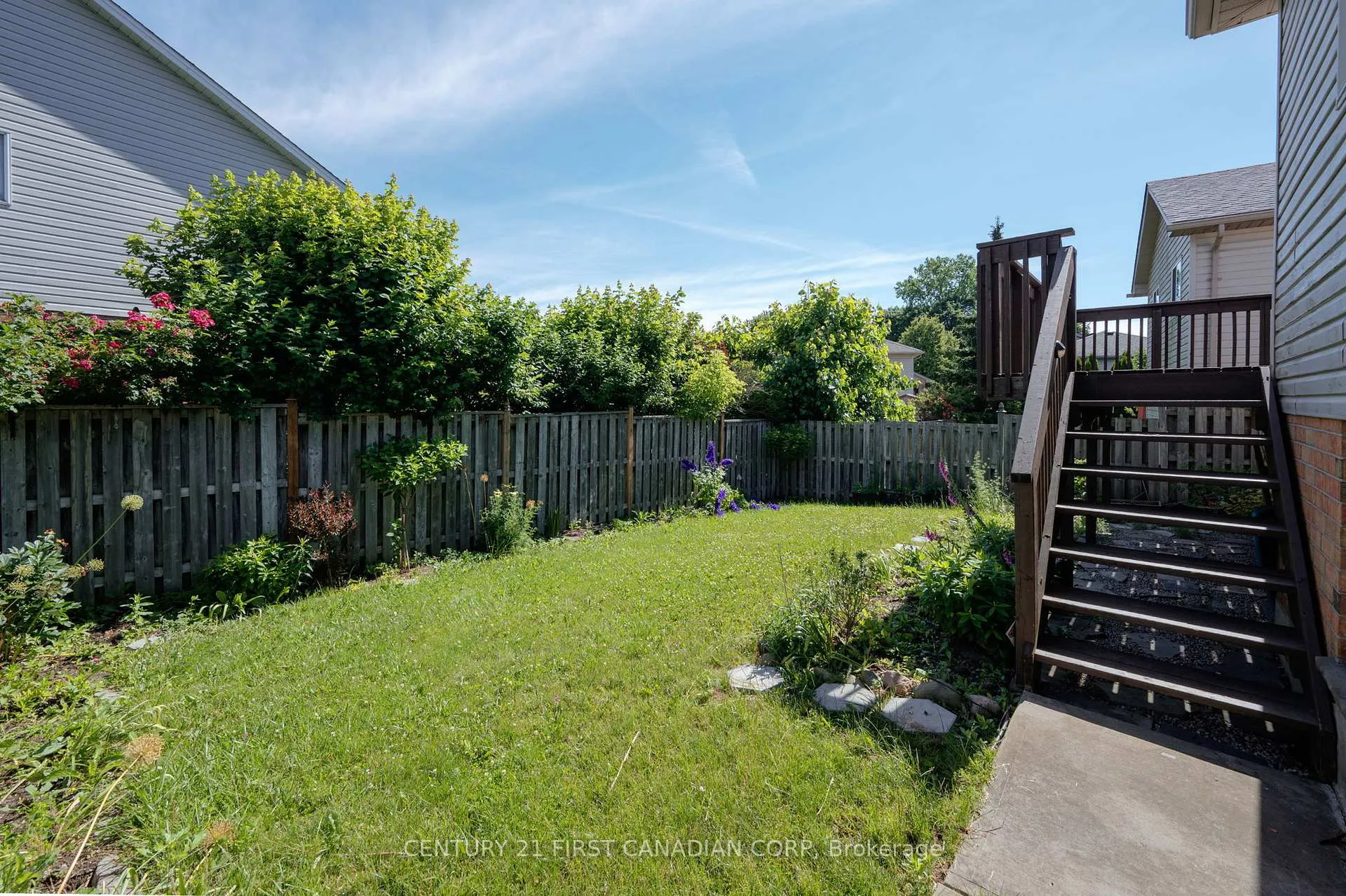 Photo 23 of 1638 Marconi Boulevard, London, East I — HOMEH