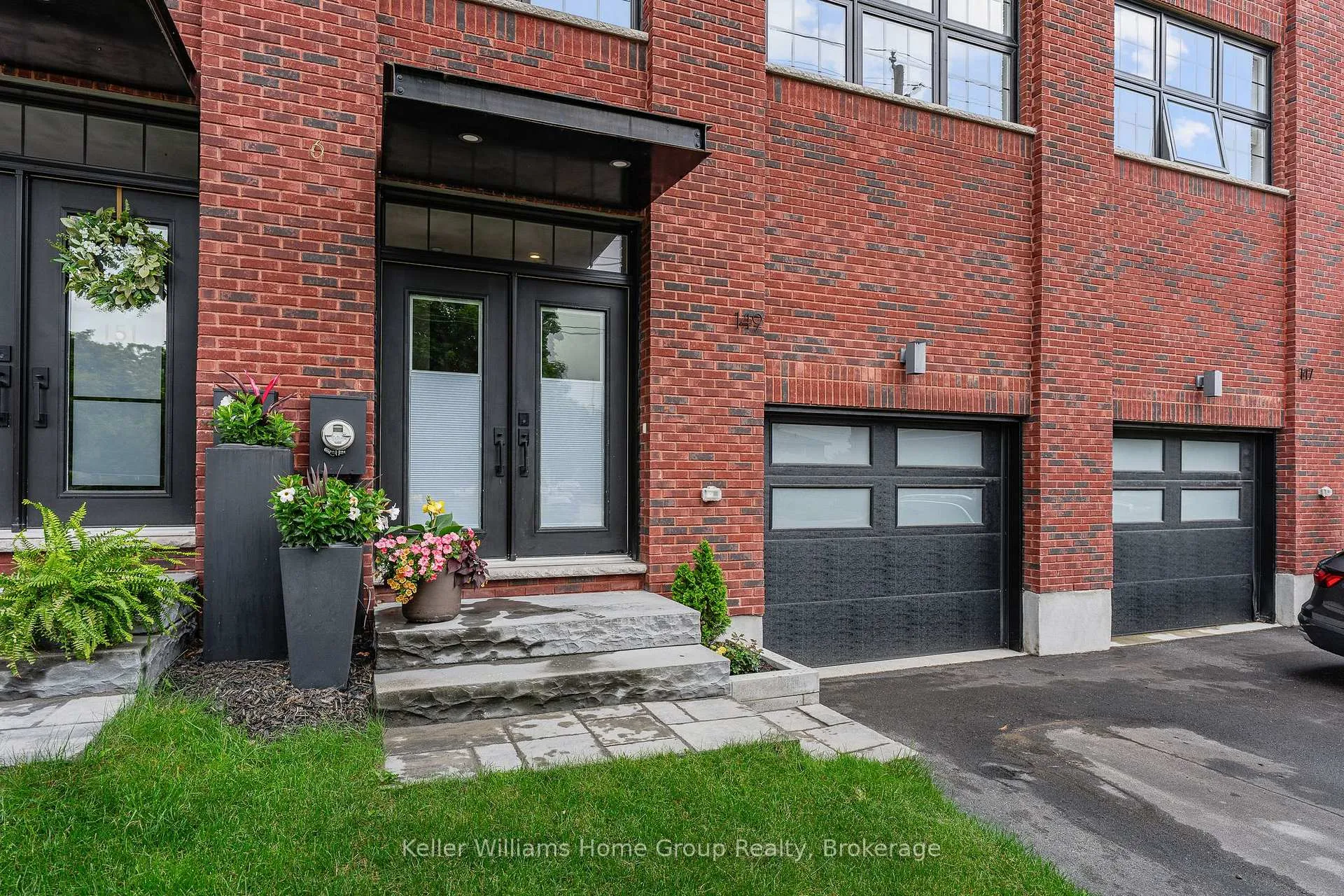 Photo 3 of 149 Morris Street, Guelph, St. Patrick's Ward — HOMEH