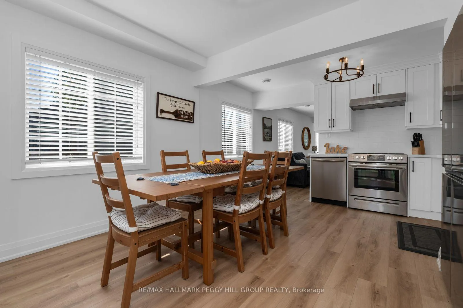 Photo 7 of 1015 Isabella Street, Innisfil, Rural Innisfil — HOMEH