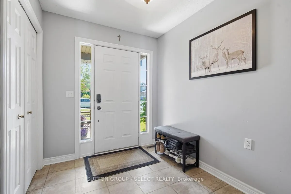 Photo 11 of 1789 Devos Drive, London, North C — HOMEH