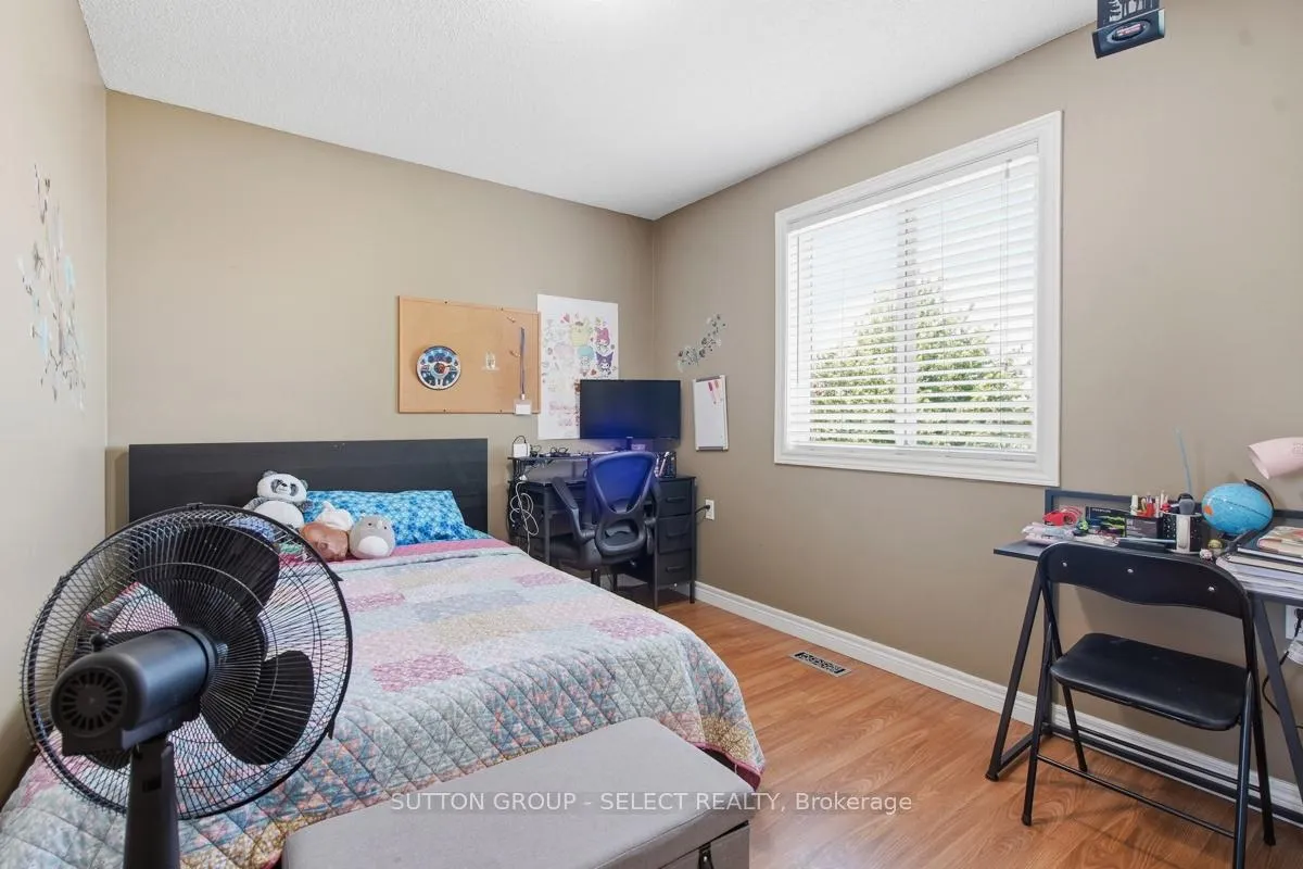 Photo 27 of 1789 Devos Drive, London, North C — HOMEH