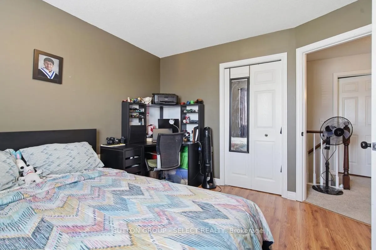 Photo 7 of 1789 Devos Drive, London, North C — HOMEH