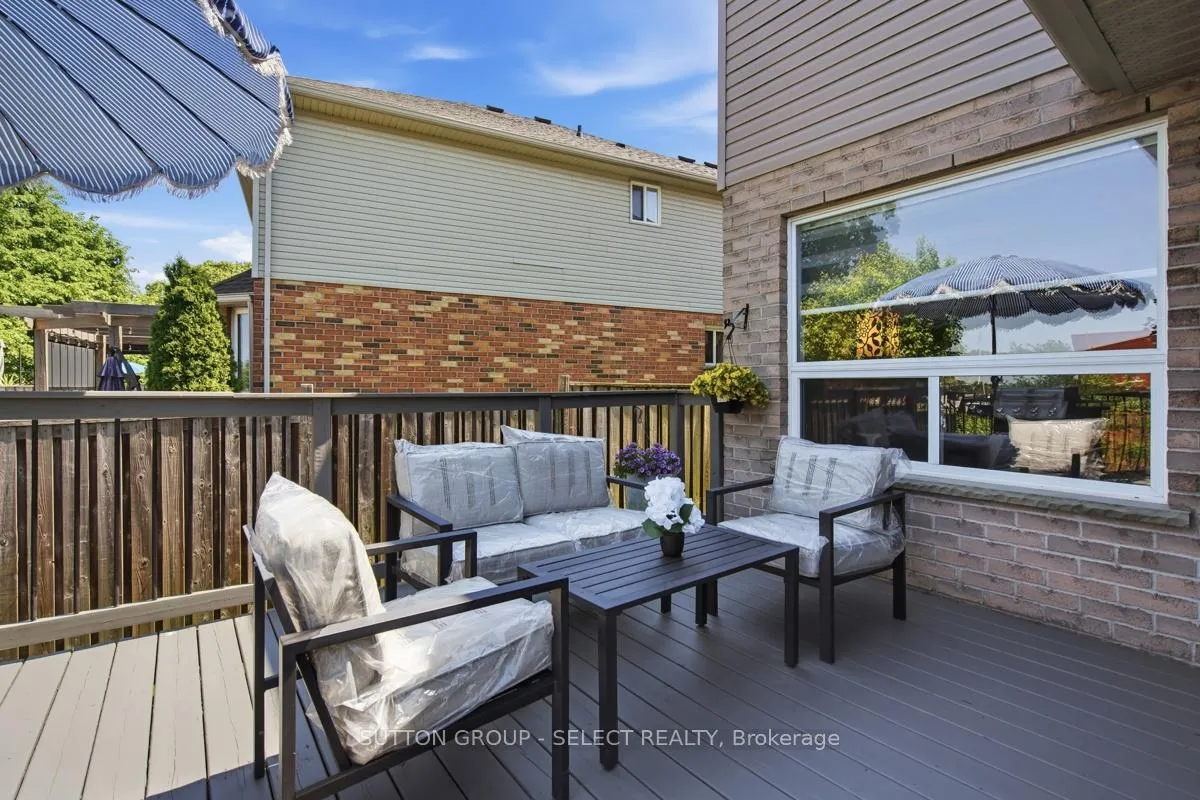 Photo 9 of 1789 Devos Drive, London, North C — HOMEH