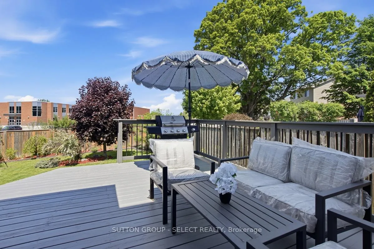 Photo 8 of 1789 Devos Drive, London, North C — HOMEH