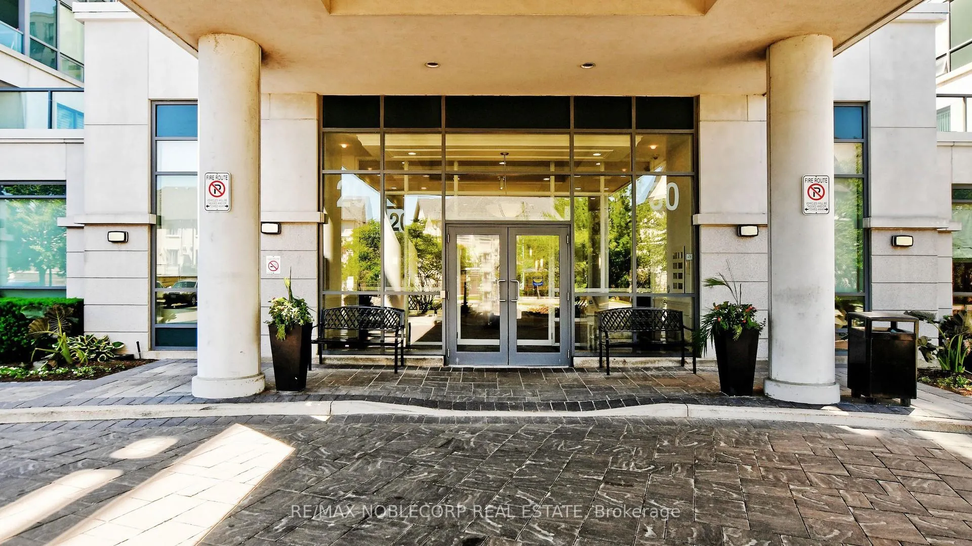 Photo 4 of Unit 516, 20 North Park Road, Vaughan, Beverley Glen — HOMEH