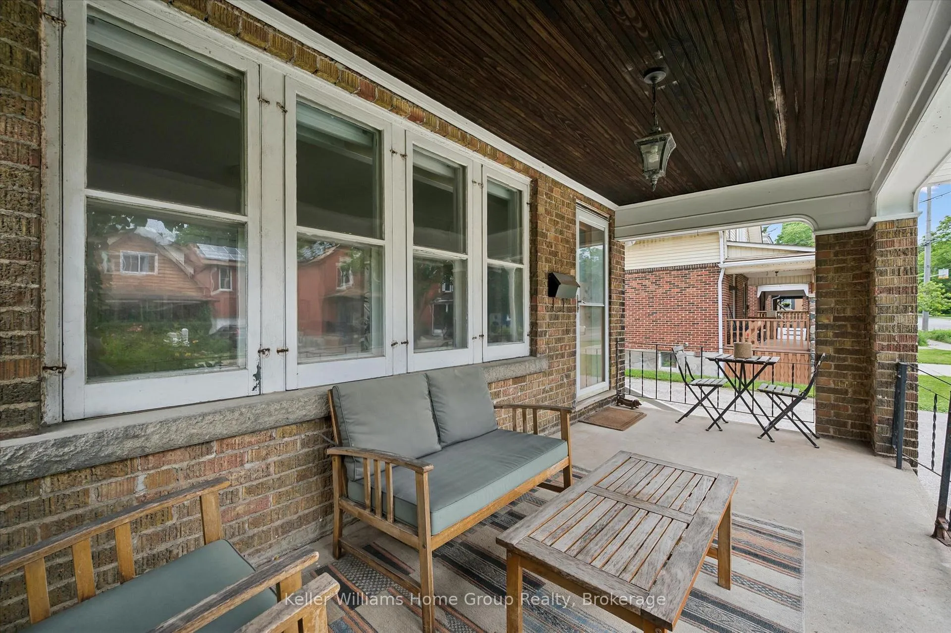 Photo 4 of 149 London Road W, Guelph, Exhibition Park — HOMEH
