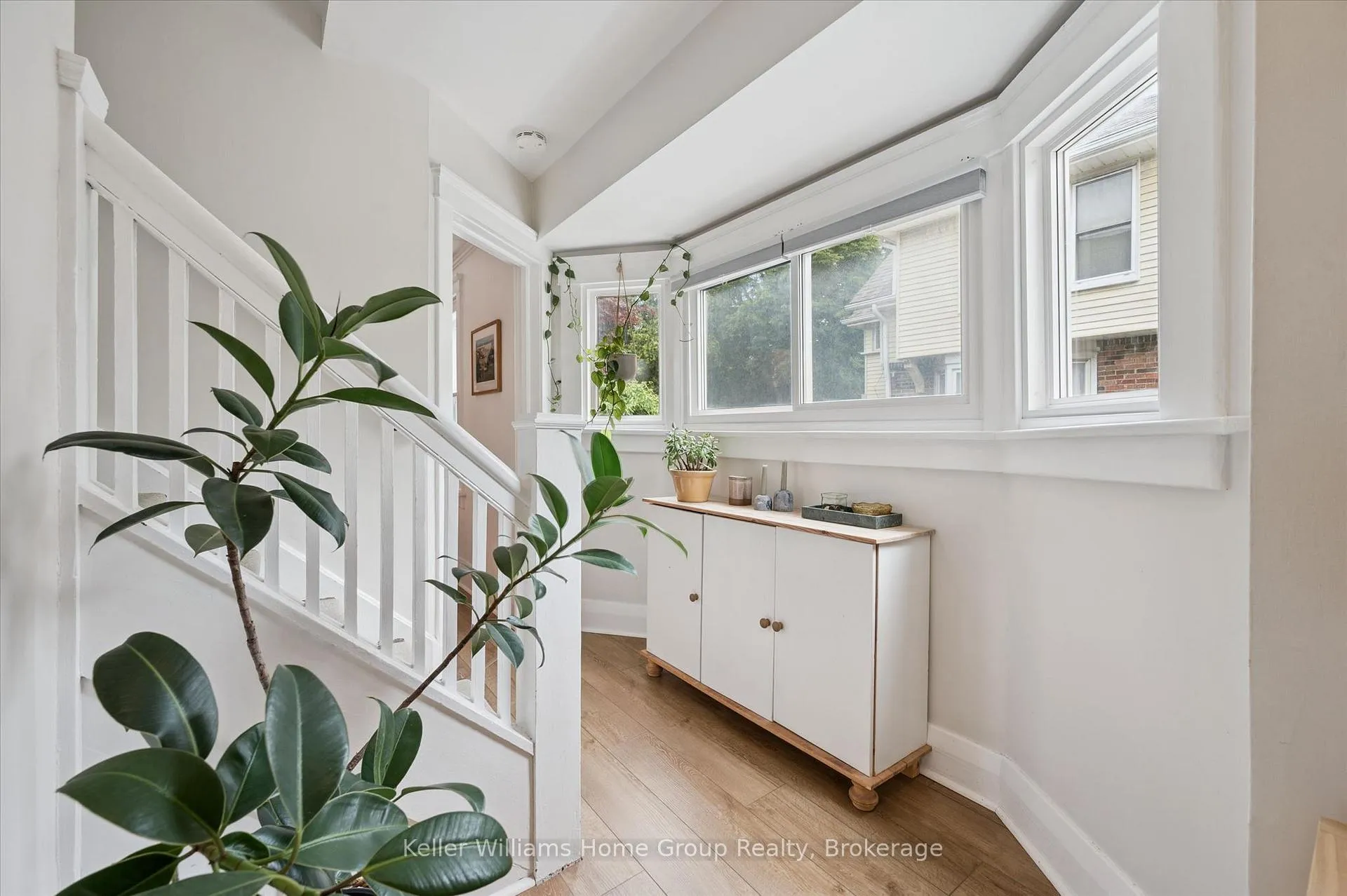 Photo 16 of 149 London Road W, Guelph, Exhibition Park — HOMEH