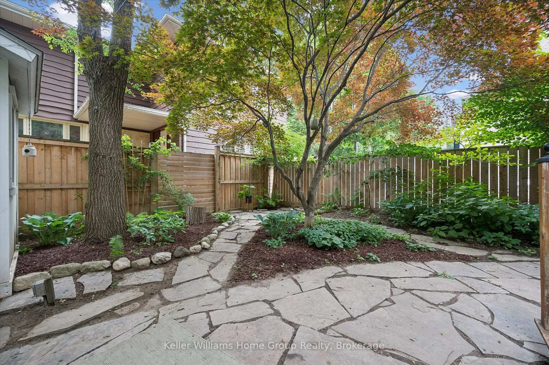 Photo 35 of 149 London Road W, Guelph, Exhibition Park — HOMEH