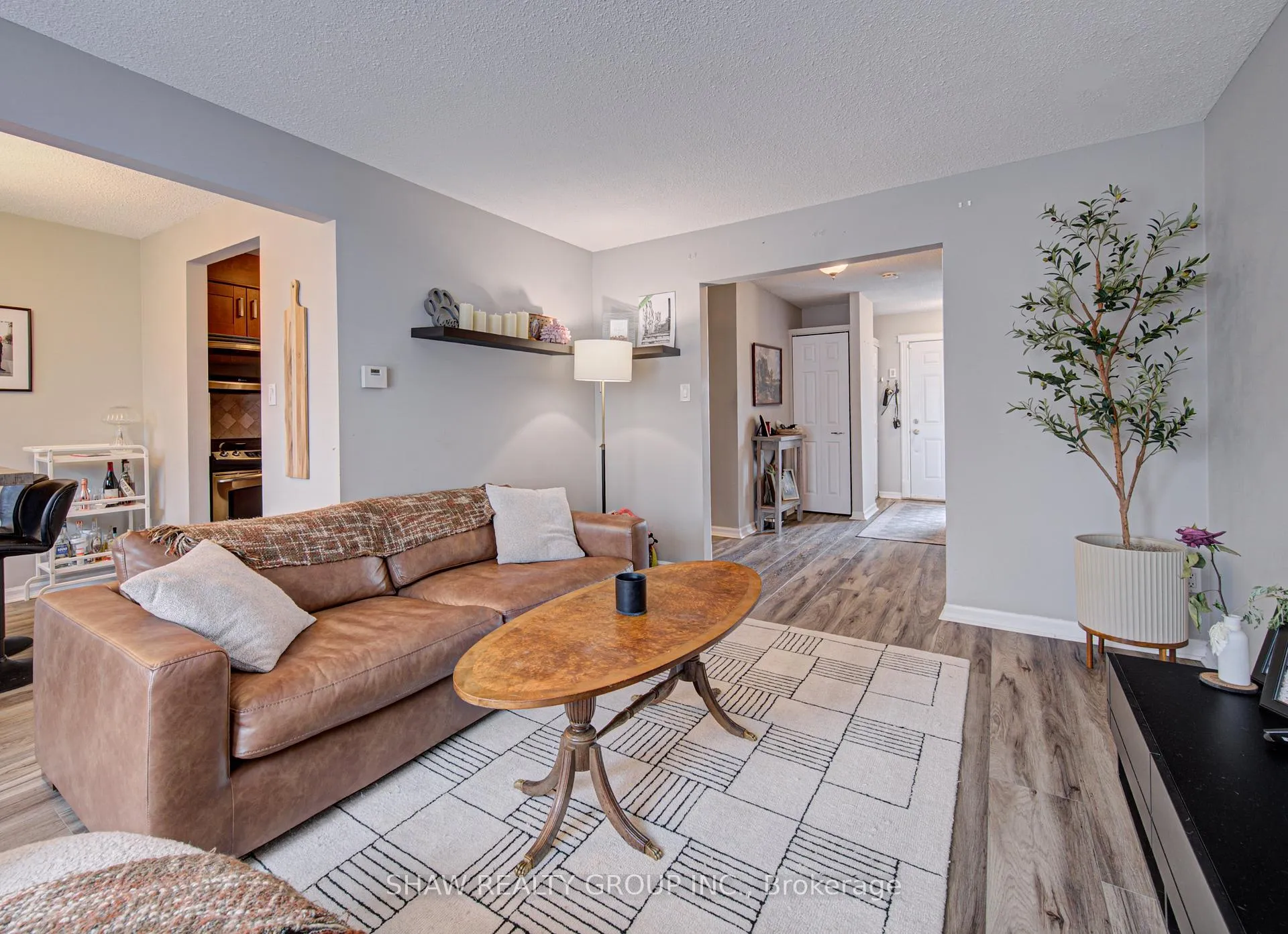 Photo 10 of Unit 29, 300 Rexford Drive, Hamilton, Randall — HOMEH