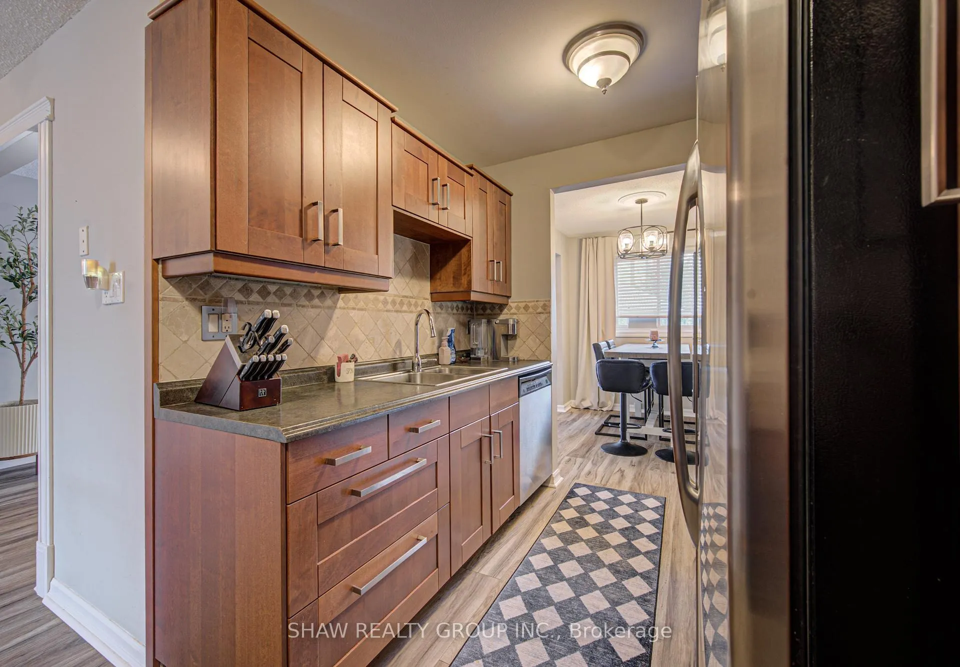 Photo 17 of Unit 29, 300 Rexford Drive, Hamilton, Randall — HOMEH