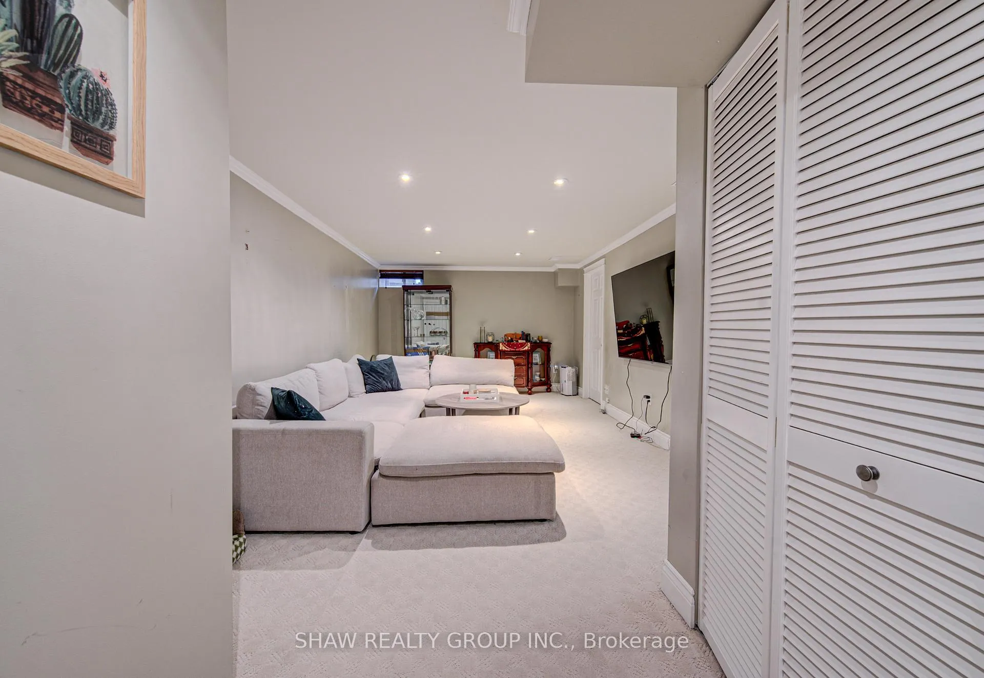 Photo 27 of Unit 29, 300 Rexford Drive, Hamilton, Randall — HOMEH