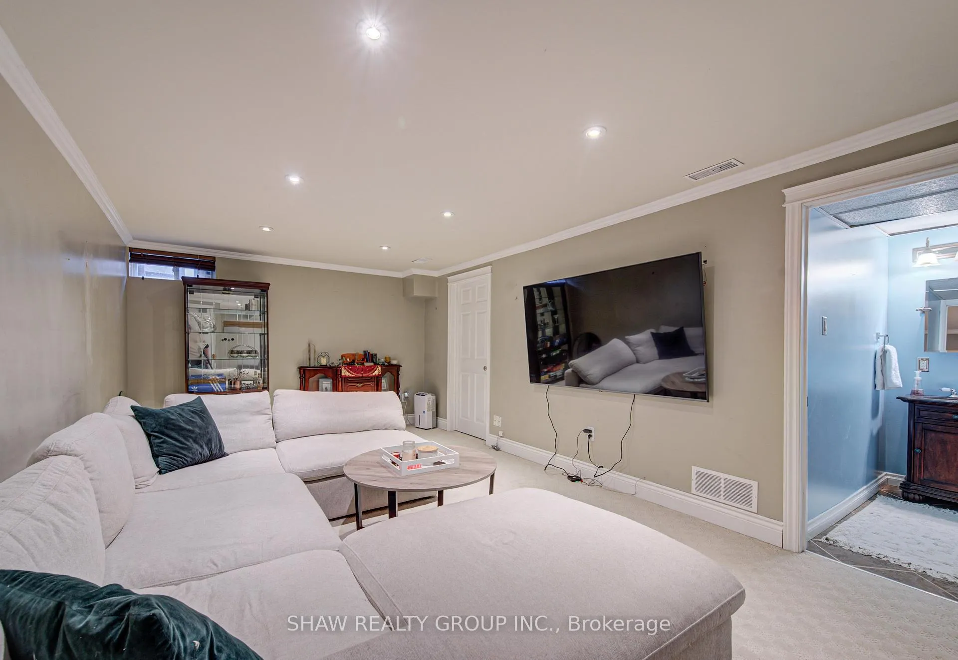 Photo 28 of Unit 29, 300 Rexford Drive, Hamilton, Randall — HOMEH
