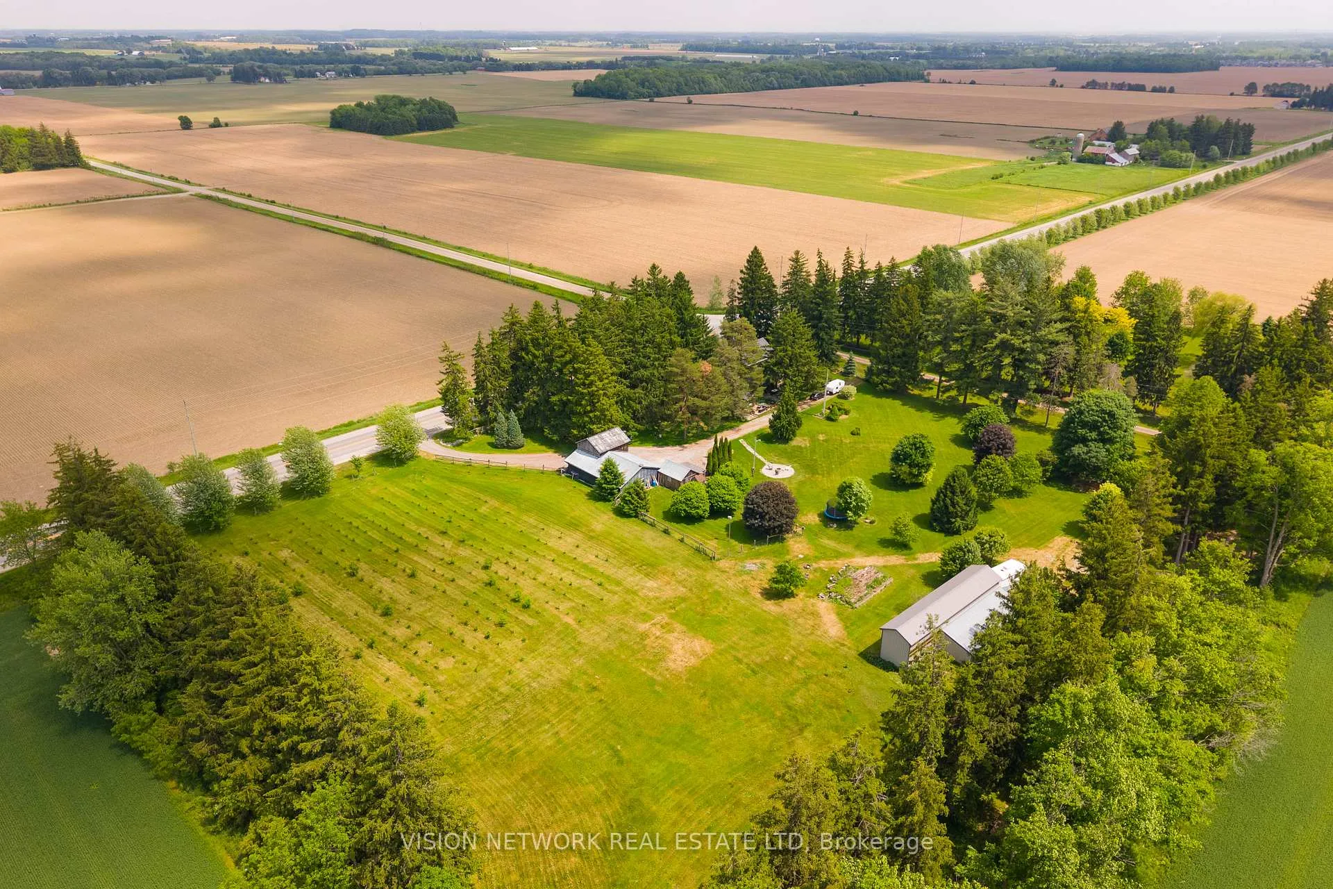 Photo 3 of 16792 Oliver Drive, Thames Centre, Rural Thames Centre — HOMEH