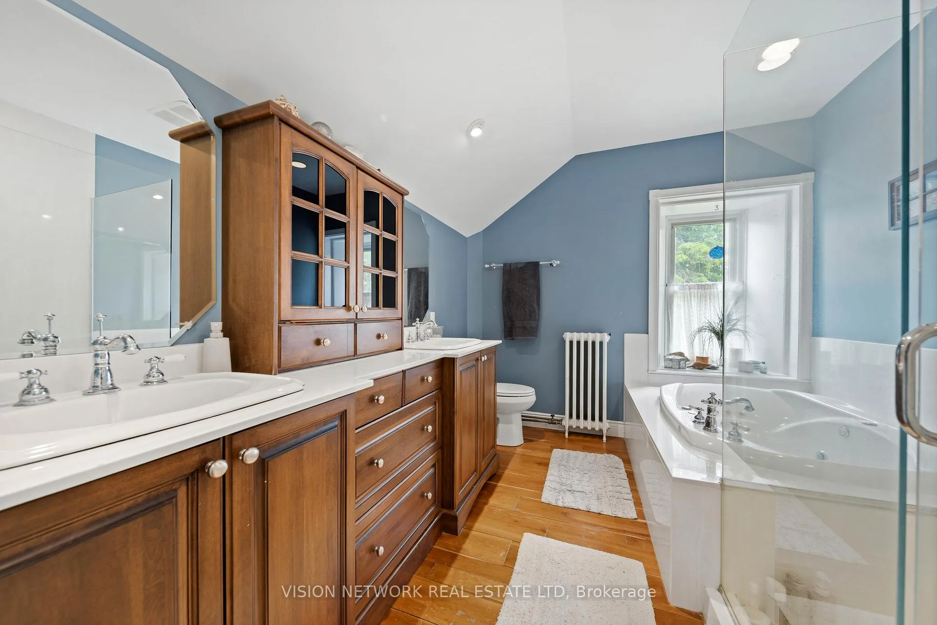 Photo 25 of 16792 Oliver Drive, Thames Centre, Rural Thames Centre — HOMEH