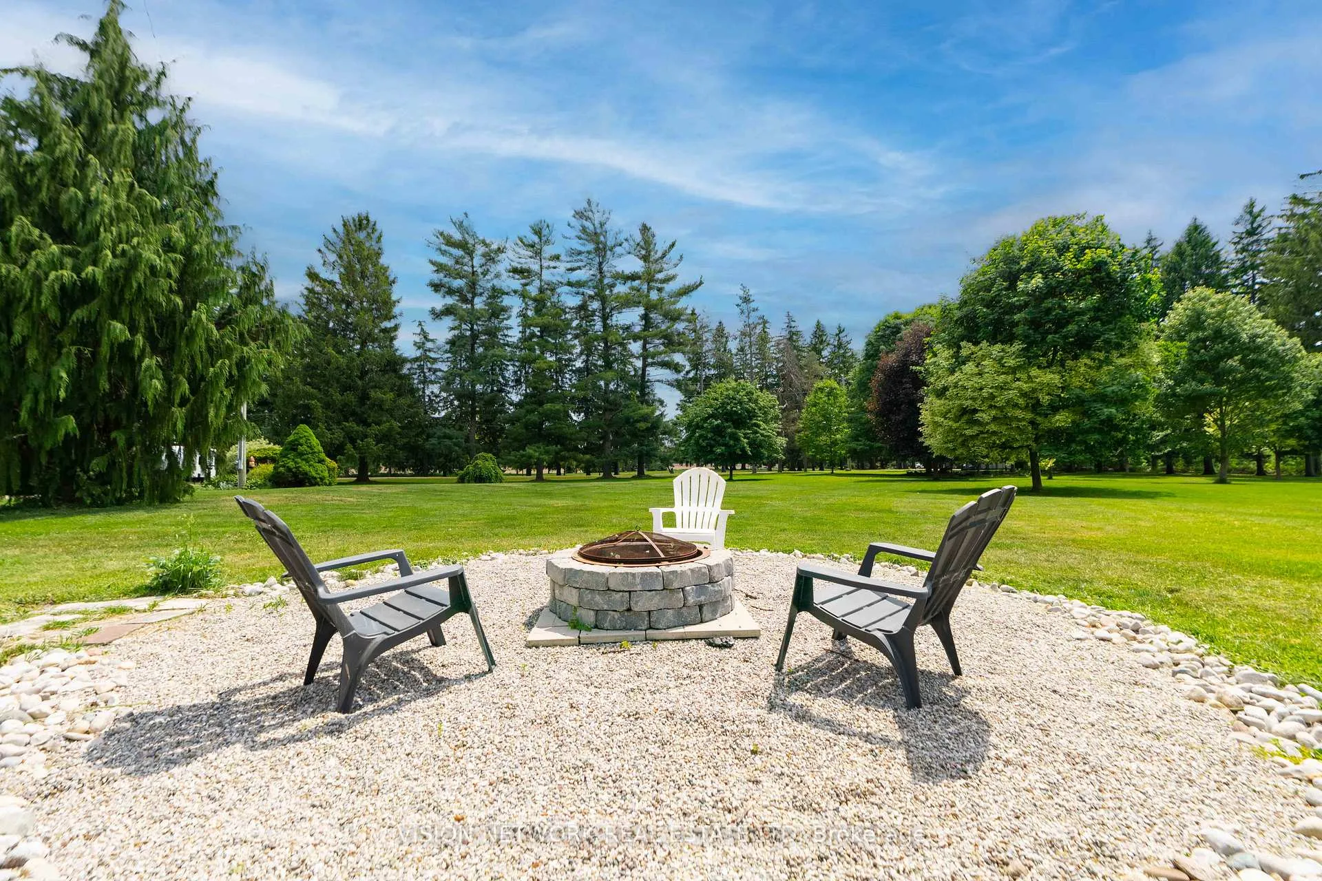 Photo 37 of 16792 Oliver Drive, Thames Centre, Rural Thames Centre — HOMEH