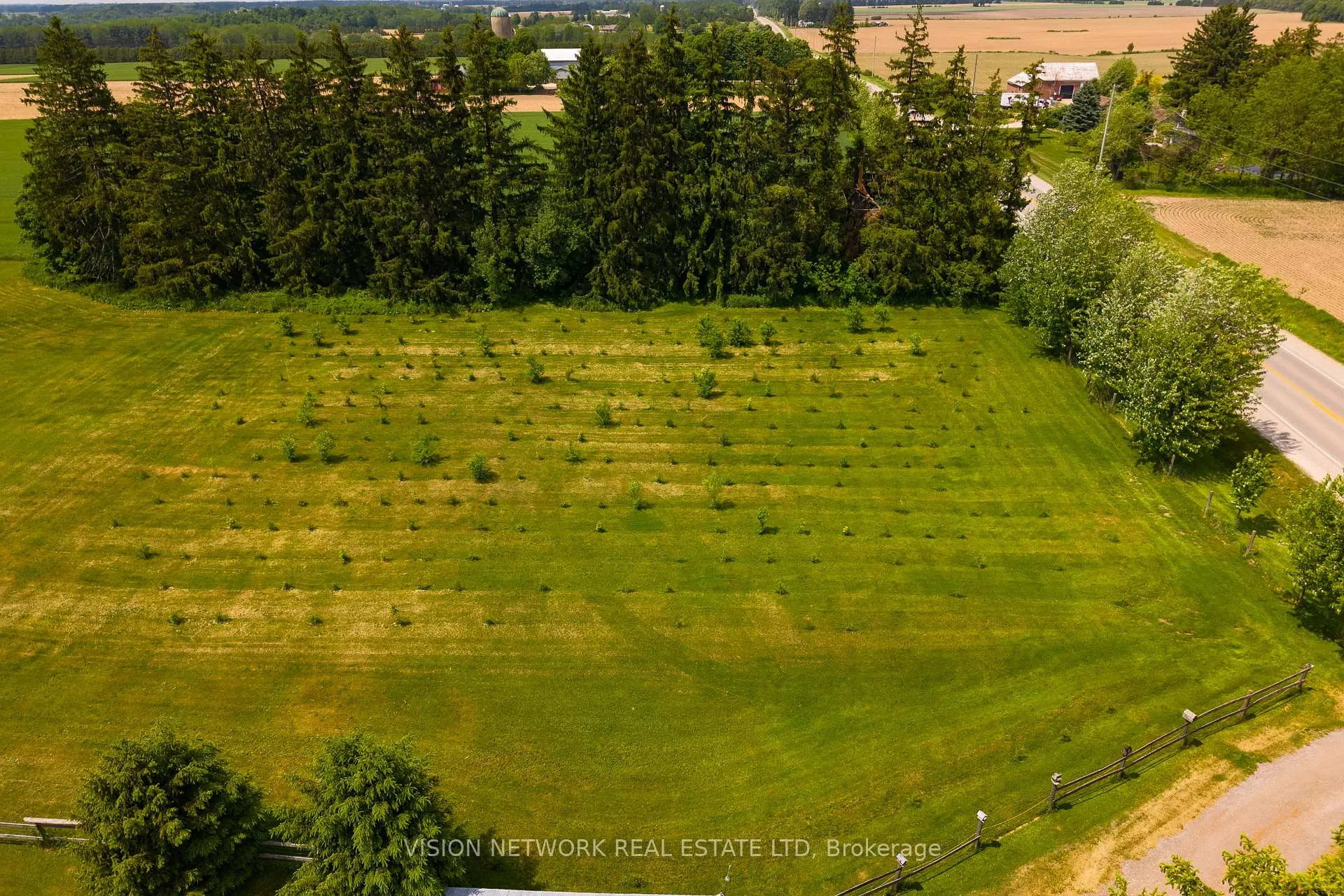 Photo 38 of 16792 Oliver Drive, Thames Centre, Rural Thames Centre — HOMEH