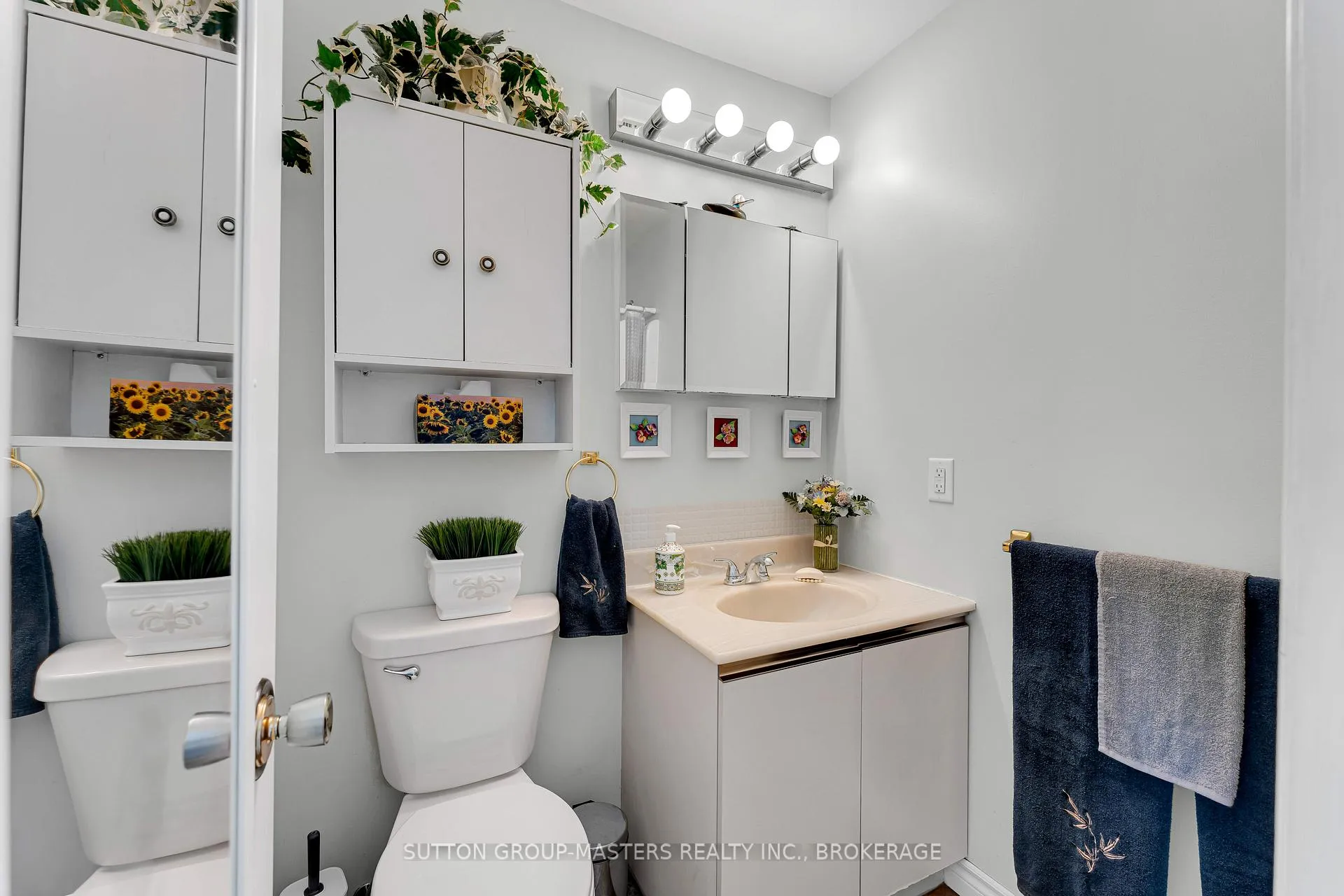 Photo 19 of 15 Bakers Lane, Loyalist, Amherstview — HOMEH