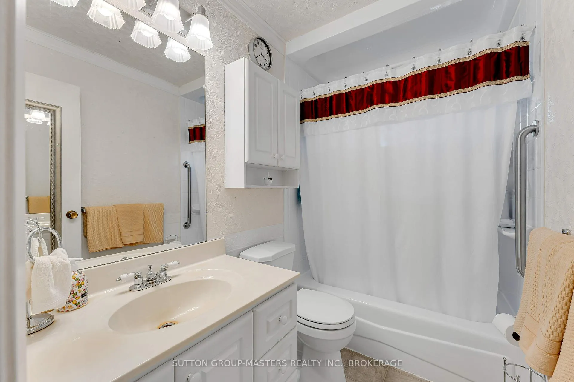 Photo 29 of 15 Bakers Lane, Loyalist, Amherstview — HOMEH