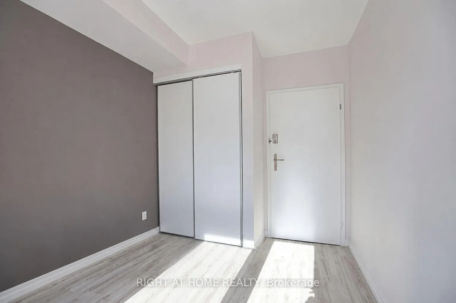 Photo 2 of Unit 314, 257 Hemlock Street W, Waterloo — HOMEH
