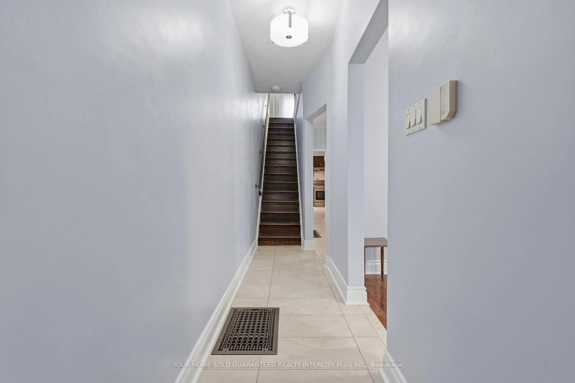 Photo 7 of 617 Delaware Avenue N, Toronto, Wychwood — HOMEH