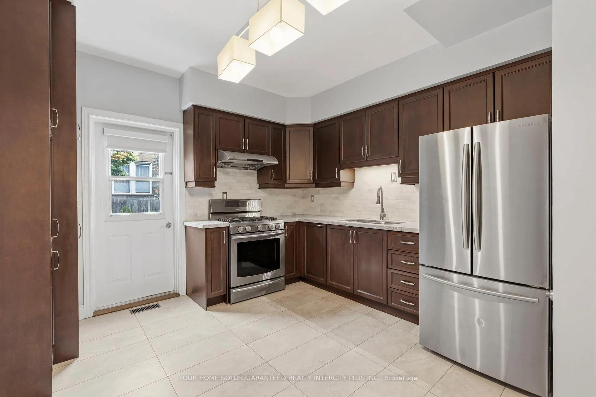 Photo 19 of 617 Delaware Avenue N, Toronto, Wychwood — HOMEH