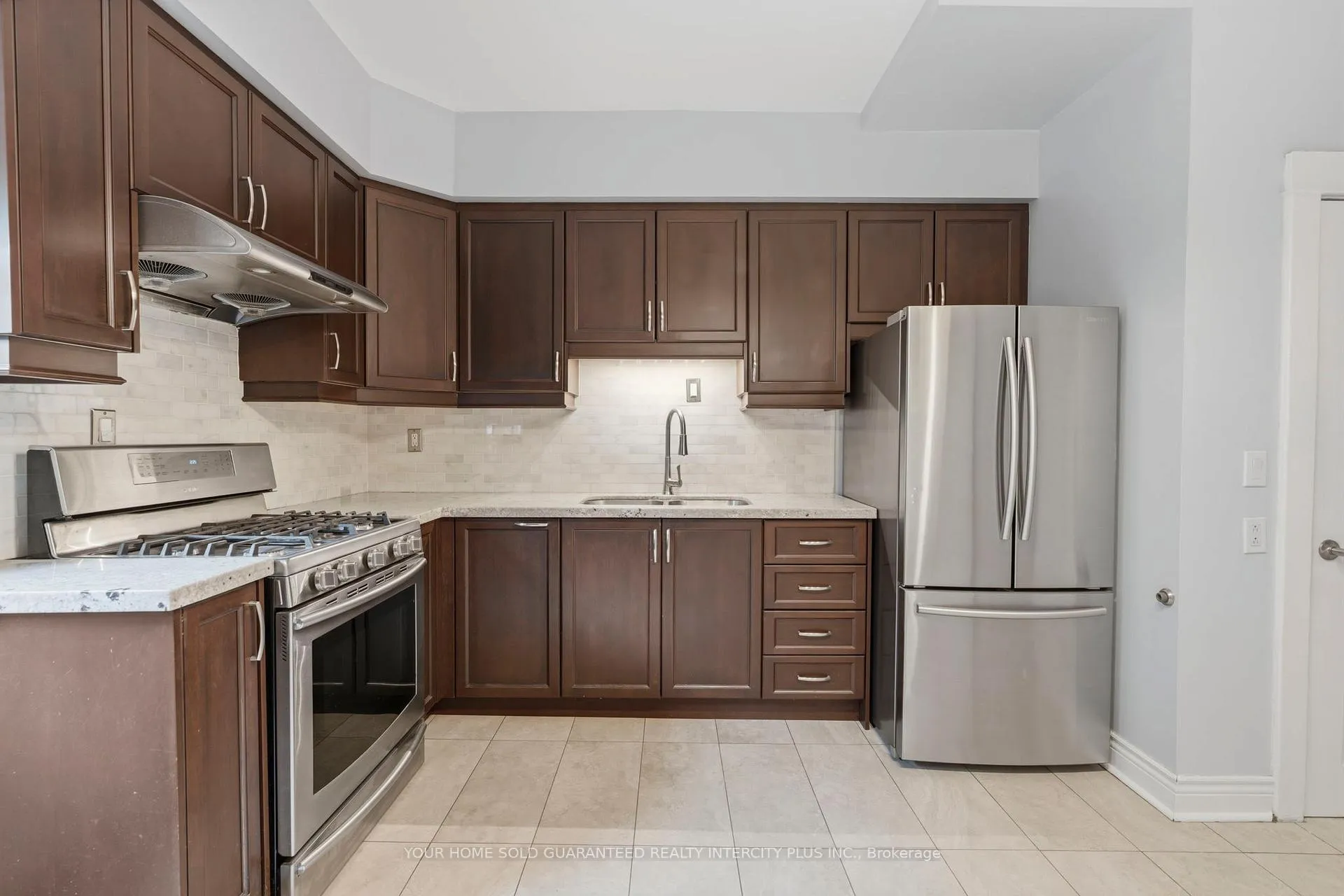 Photo 20 of 617 Delaware Avenue N, Toronto, Wychwood — HOMEH