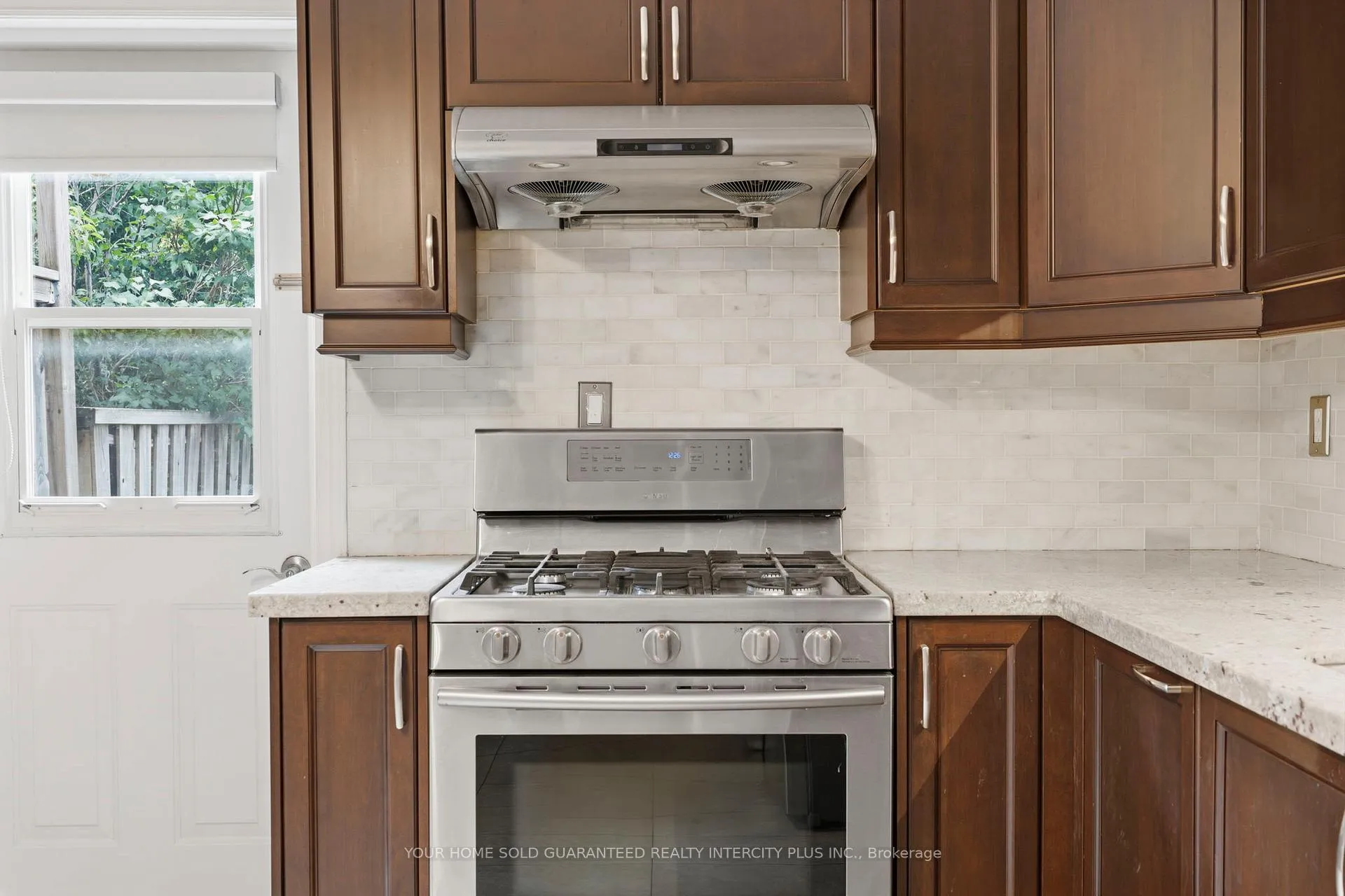 Photo 22 of 617 Delaware Avenue N, Toronto, Wychwood — HOMEH