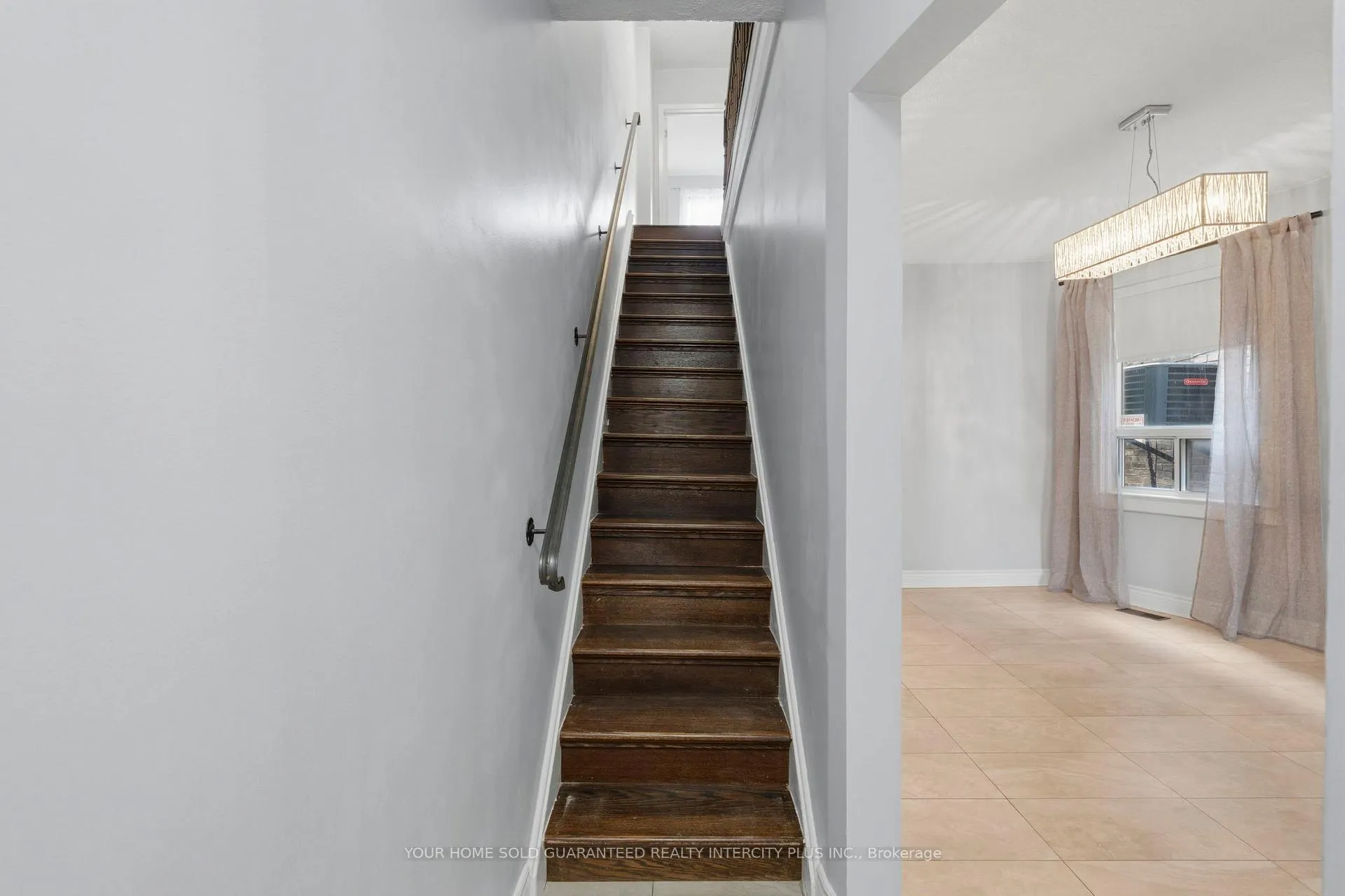 Photo 26 of 617 Delaware Avenue N, Toronto, Wychwood — HOMEH