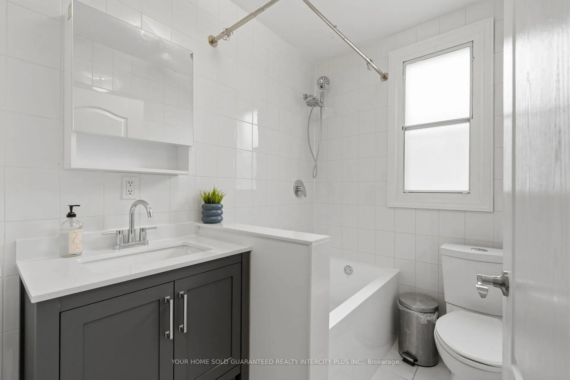 Photo 41 of 617 Delaware Avenue N, Toronto, Wychwood — HOMEH