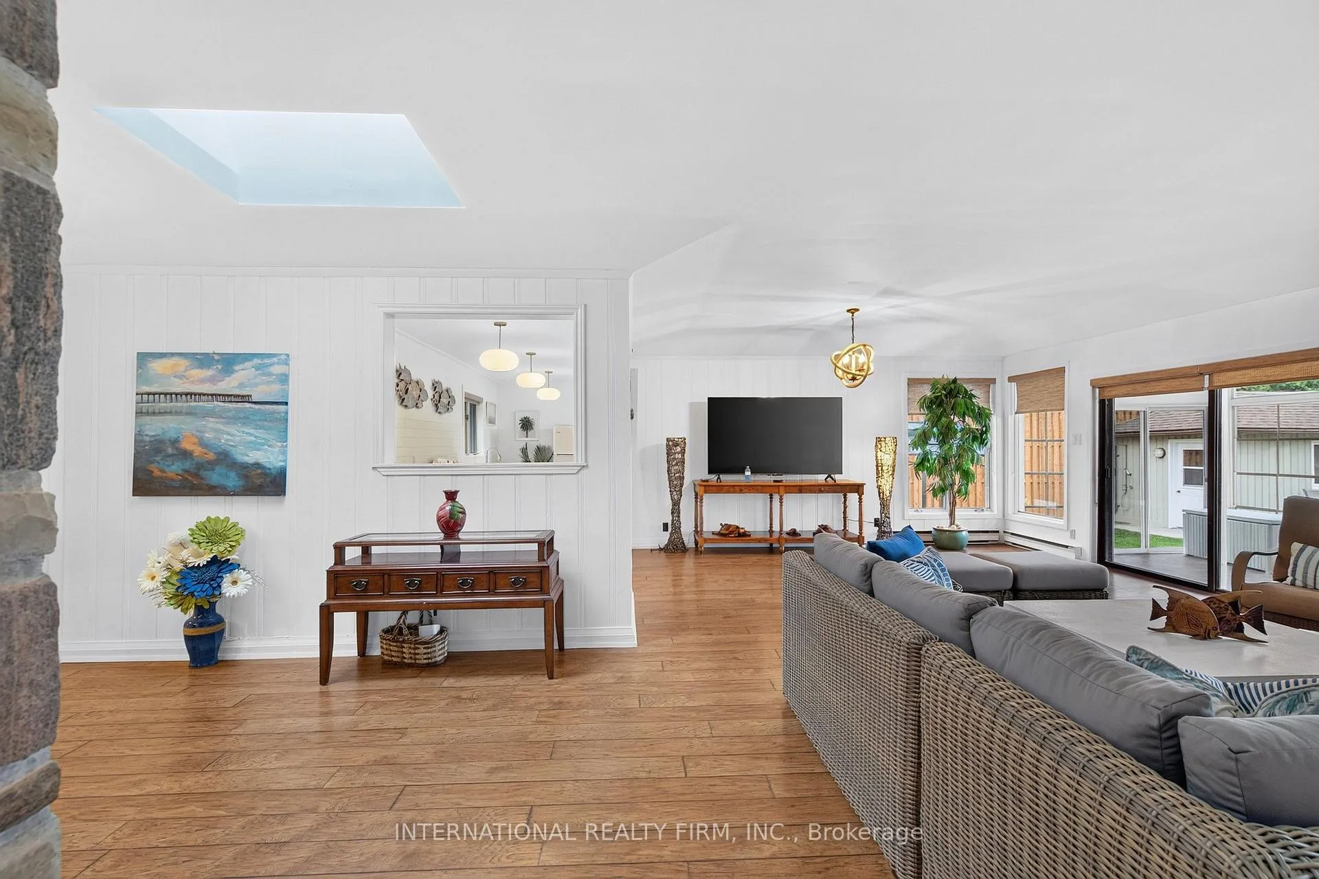 Photo 5 of 2032 Lakeshore Drive, Ramara, Rural Ramara — HOMEH